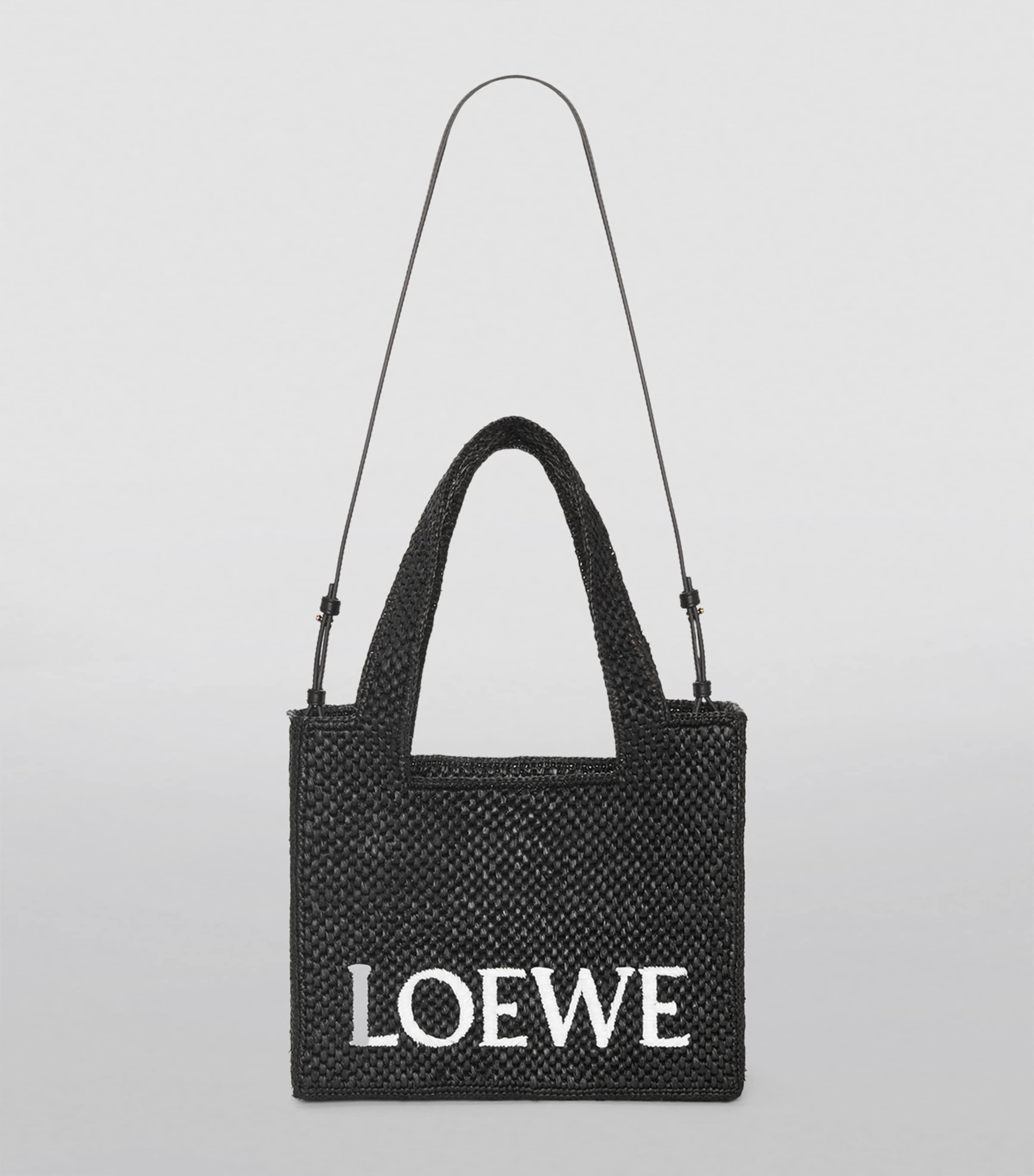 【送料 関税込】LOEWE Paulas Ibiza Font ミディアム かごバッグ LOEWE x Paula's Ibiza Medium Raffia Font Tote Bag | Harrods US