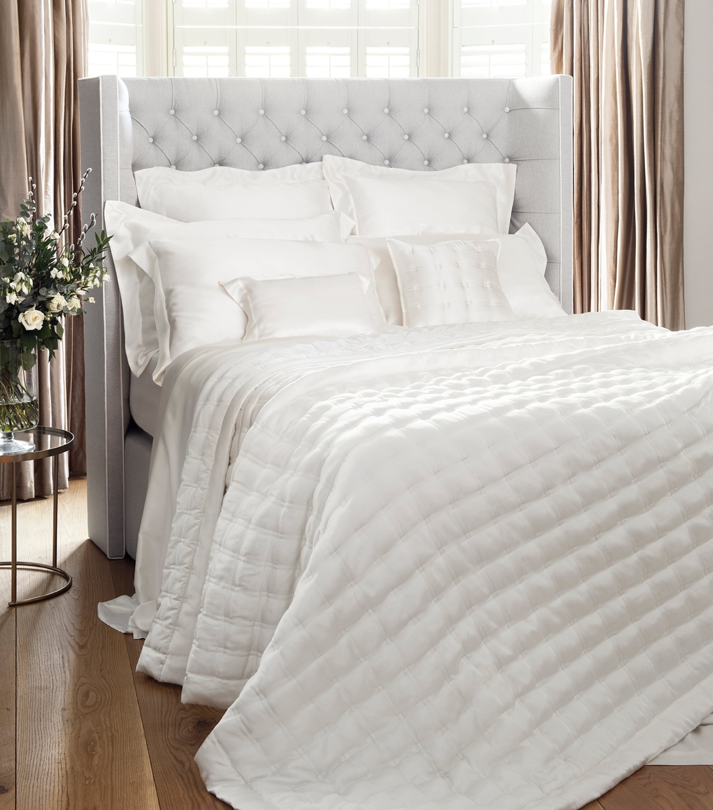 Silk Square Pillowcase (65cm x 65cm) IVORY Image 2