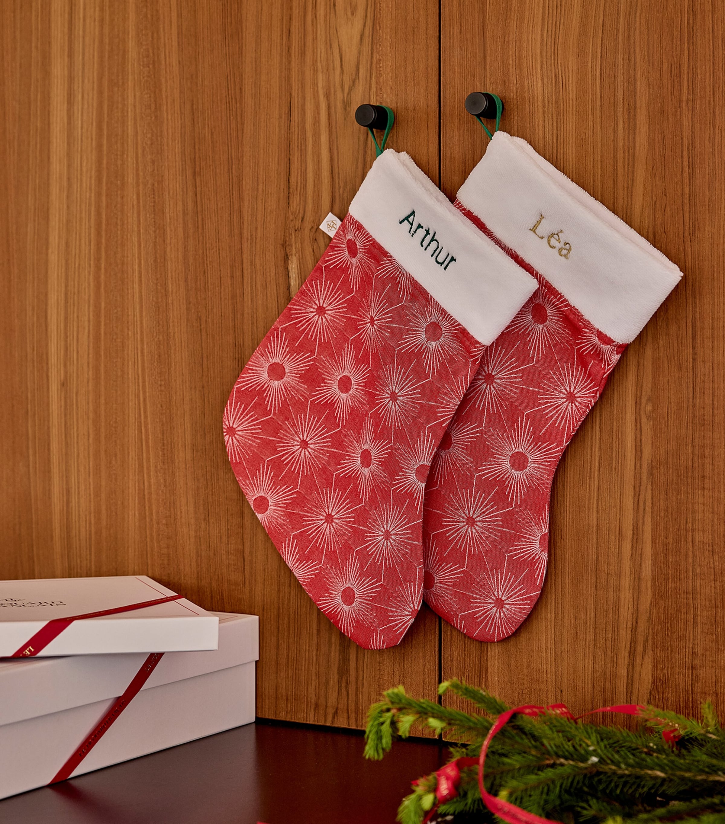 Le Jacquard Français Cotton Sous Les Étoiles Stocking Red Image 2