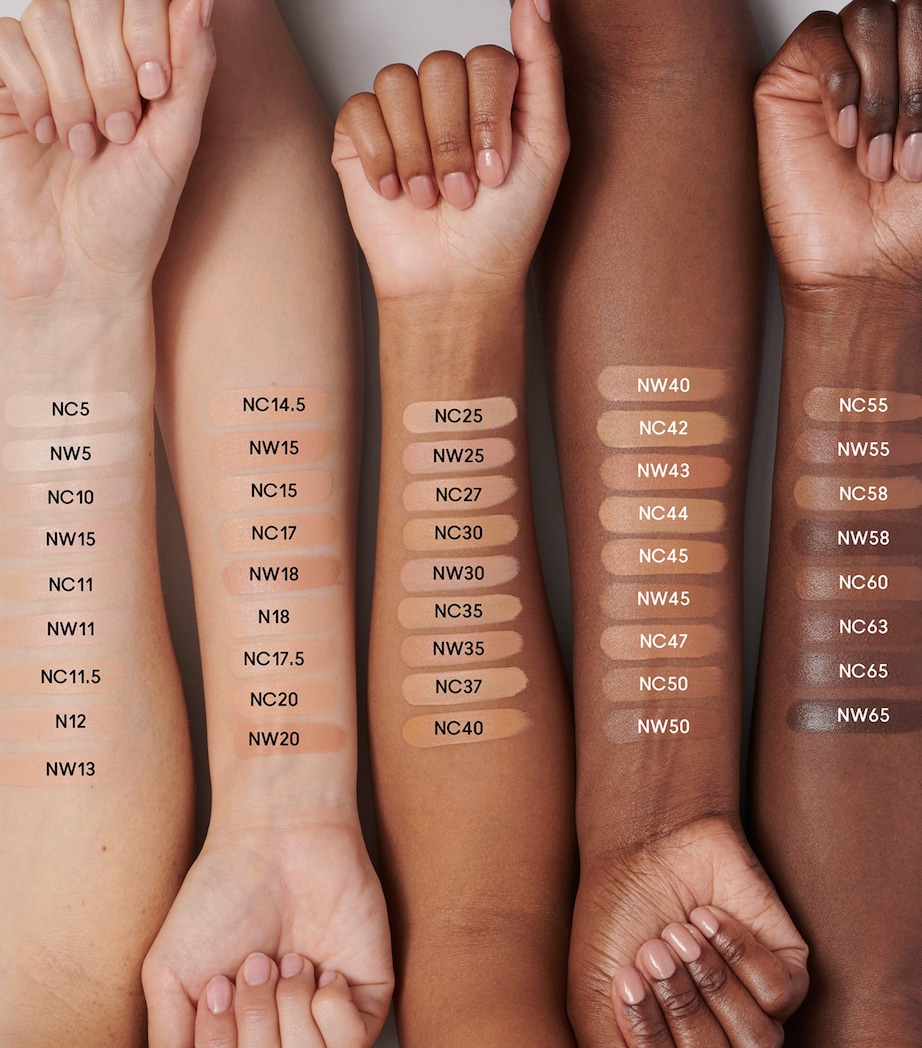 Studio Radiance 24HR Luminous Lift Concealer NC60 Image 3