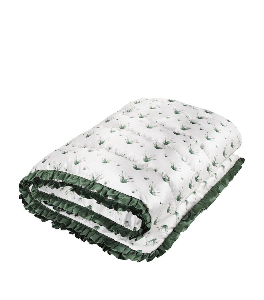 x Memo Press Silk Lily of the Valley King Eiderdown (180cm x 170cm) GREEN/WHITE Image 1