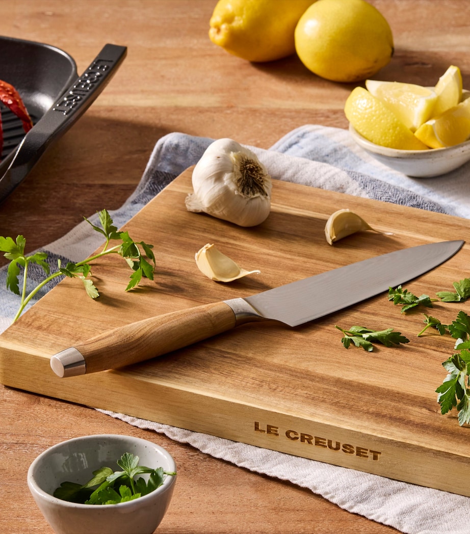 Le Creuset Acacia Wood Chopping Board (40cm) Image 5