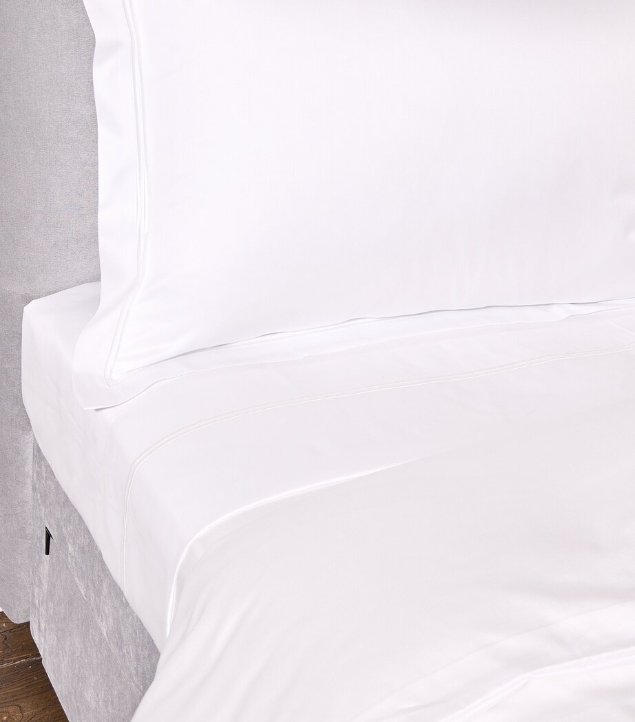 Pendle Emperor Duvet Cover (290cm x 235cm) WHITE Image 4