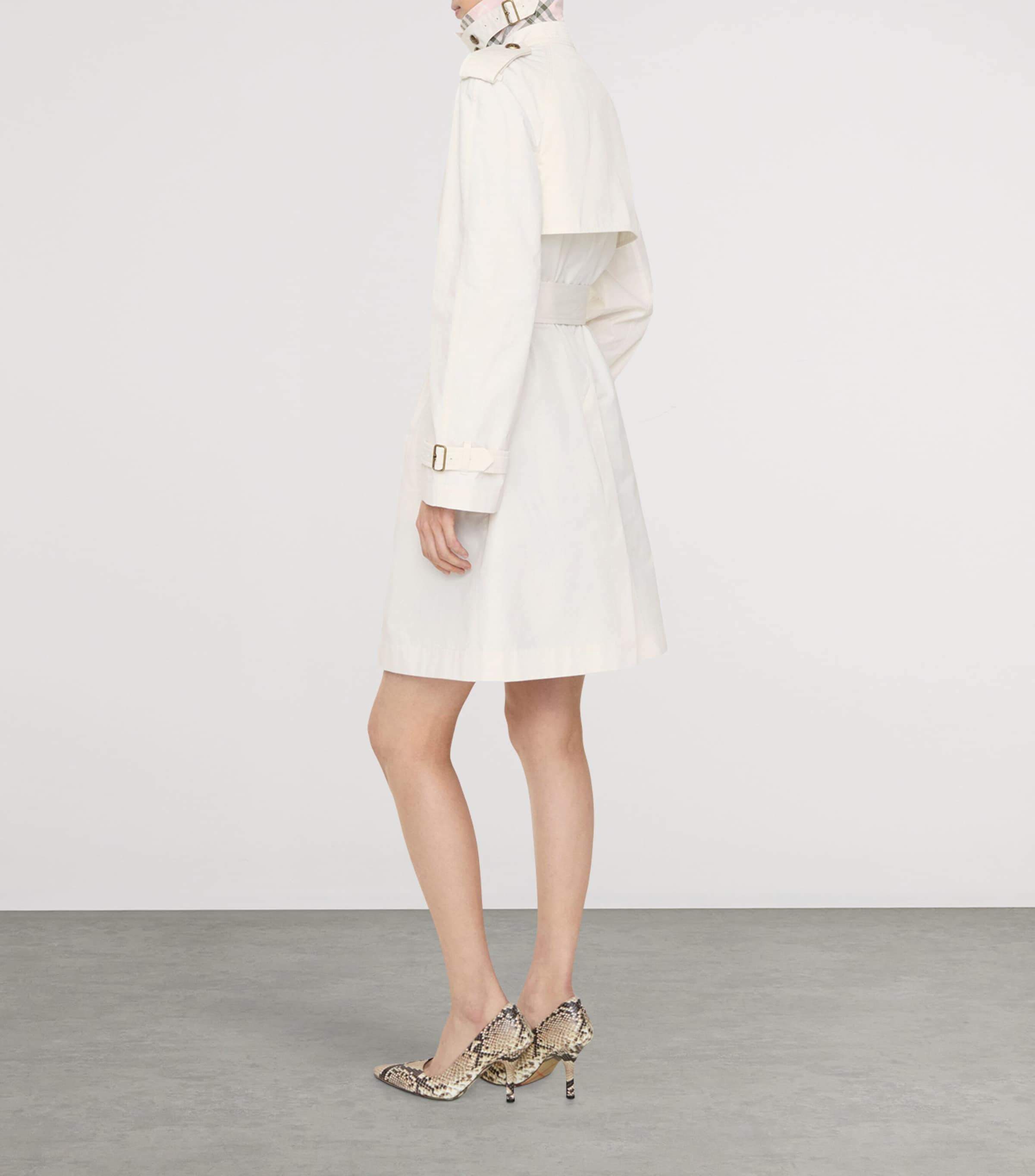 Burberry Womens Mid-Length Belgravia Trench Coat Seashell White Image 4