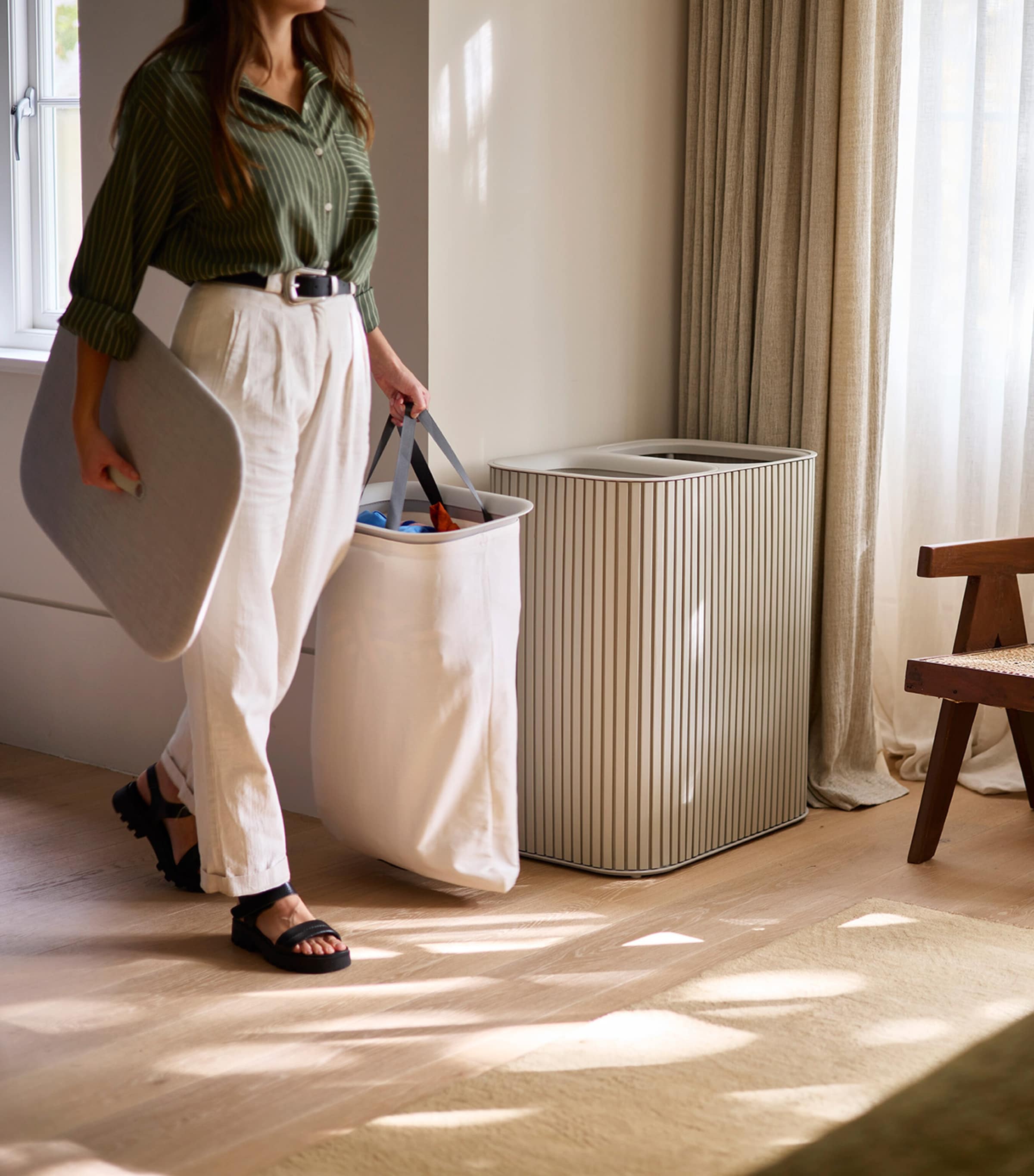 Tota Luxe Laundry Basket (90L) ECRU Image 4