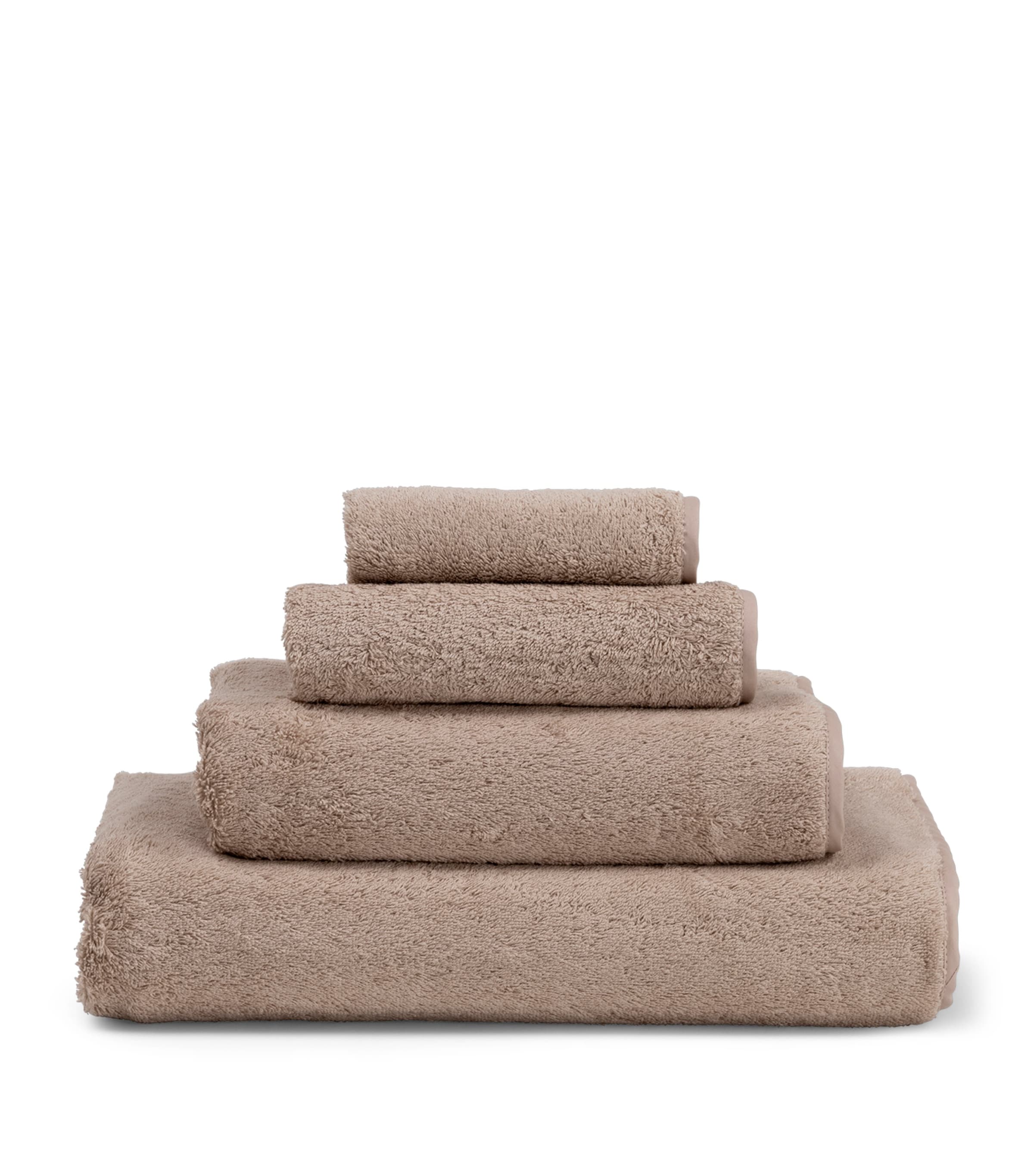 Frette Cotton Unito Hand Towel (60cm x 110cm) Misty Blush Image 1