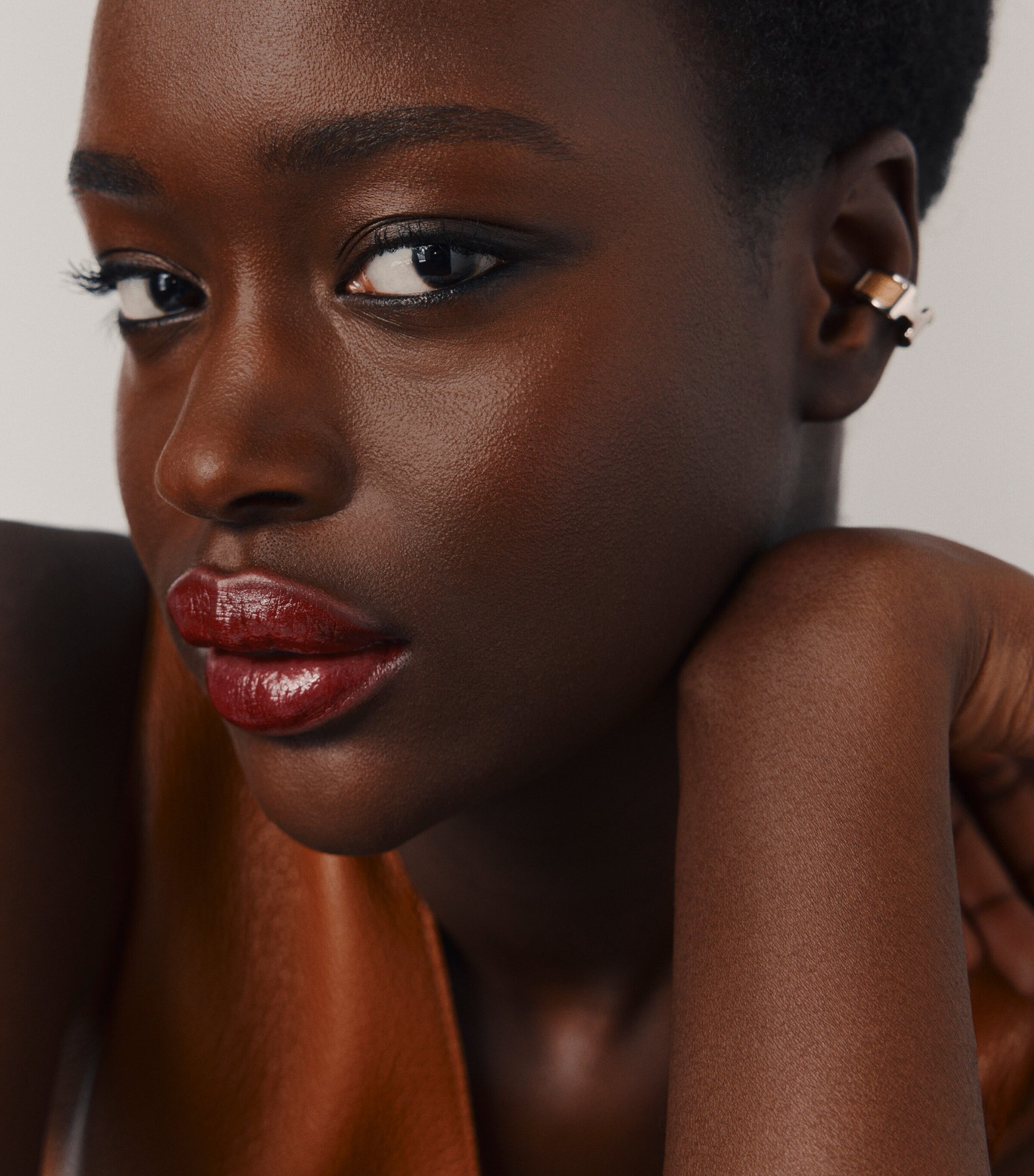 Silky Lipstick Shine - Rouge H ROUGE H Image 7