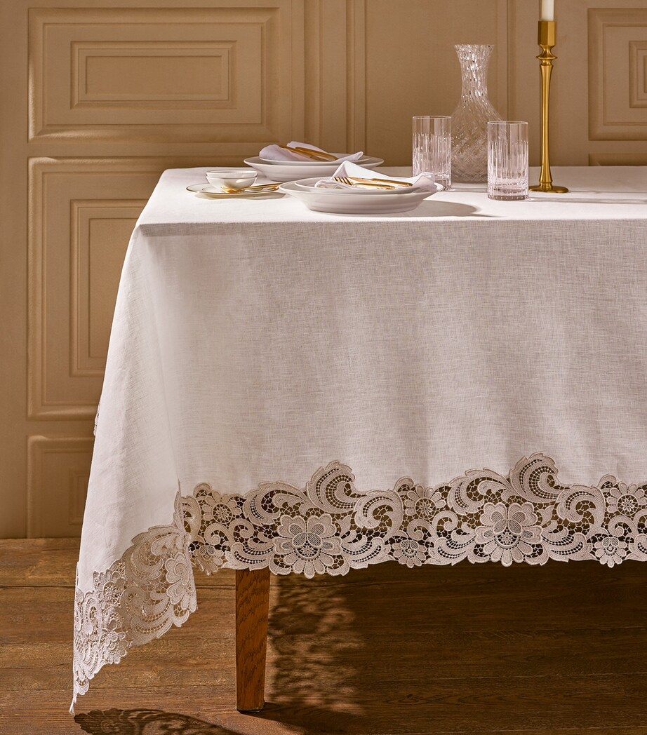 WEISSFEE Linen Paradise Tablecloth (180cm x 375cm) Snow Gold Image 2