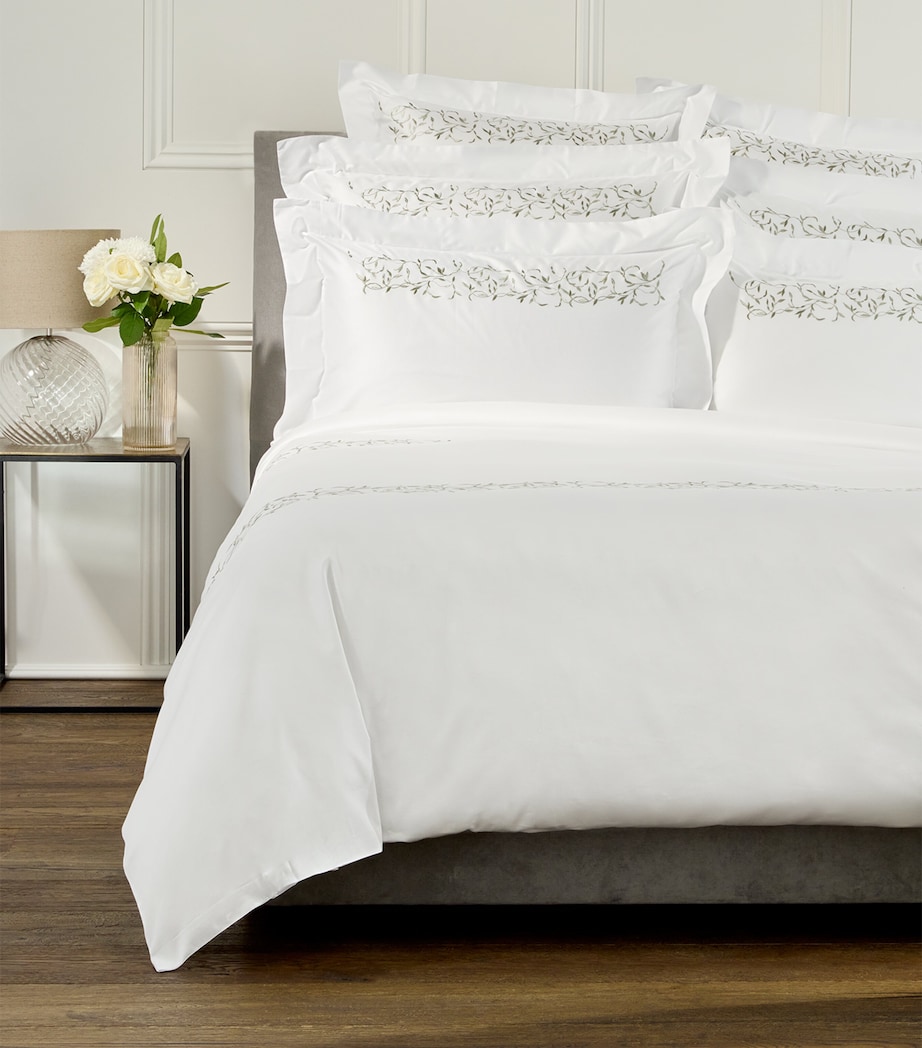 Harrods of London Tresco Embroidered Super King Duvet Cover Set (260cm x 220cm) White/sage Image 1