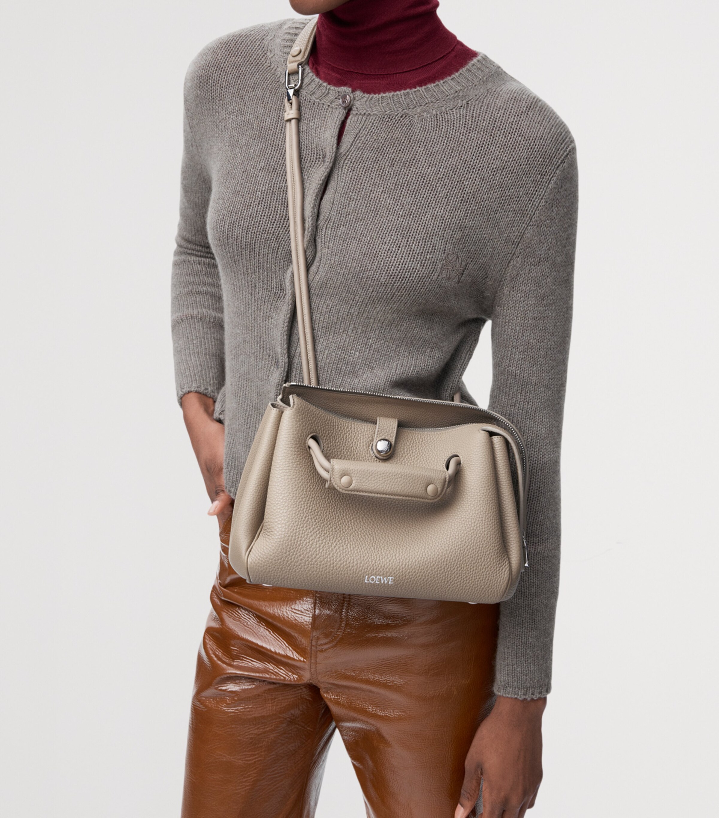 LOEWE Small Grained Leather Madrid Shoulder Bag Clay Image 11