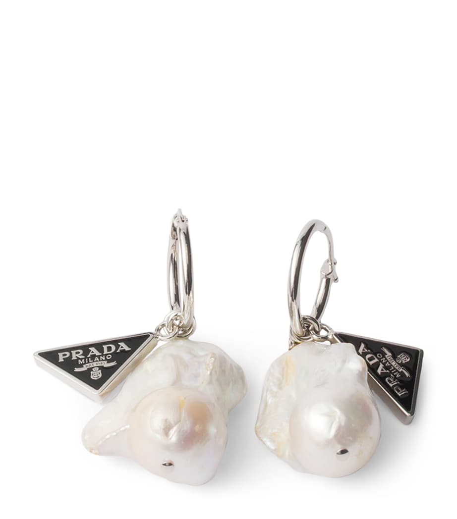 Enamel and Pearl Triangle Hoop Earrings F0Y4P Image 1