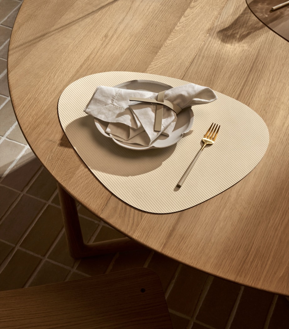 Large Corduroy Curve Placemat (Set of 4) VANILLA Image 3