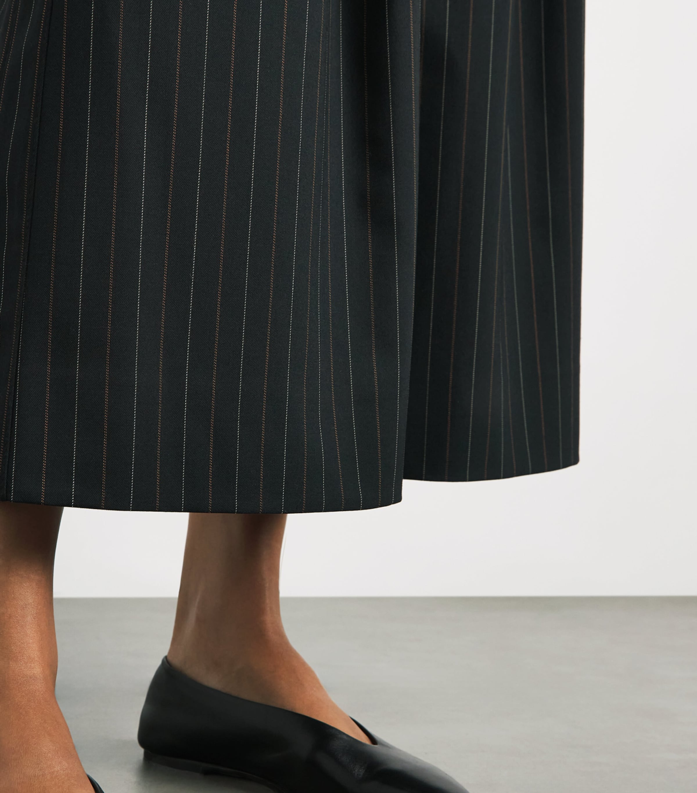 ME+EM Womens Pinstripe Cropped Wide-Leg Trousers Black Image 3
