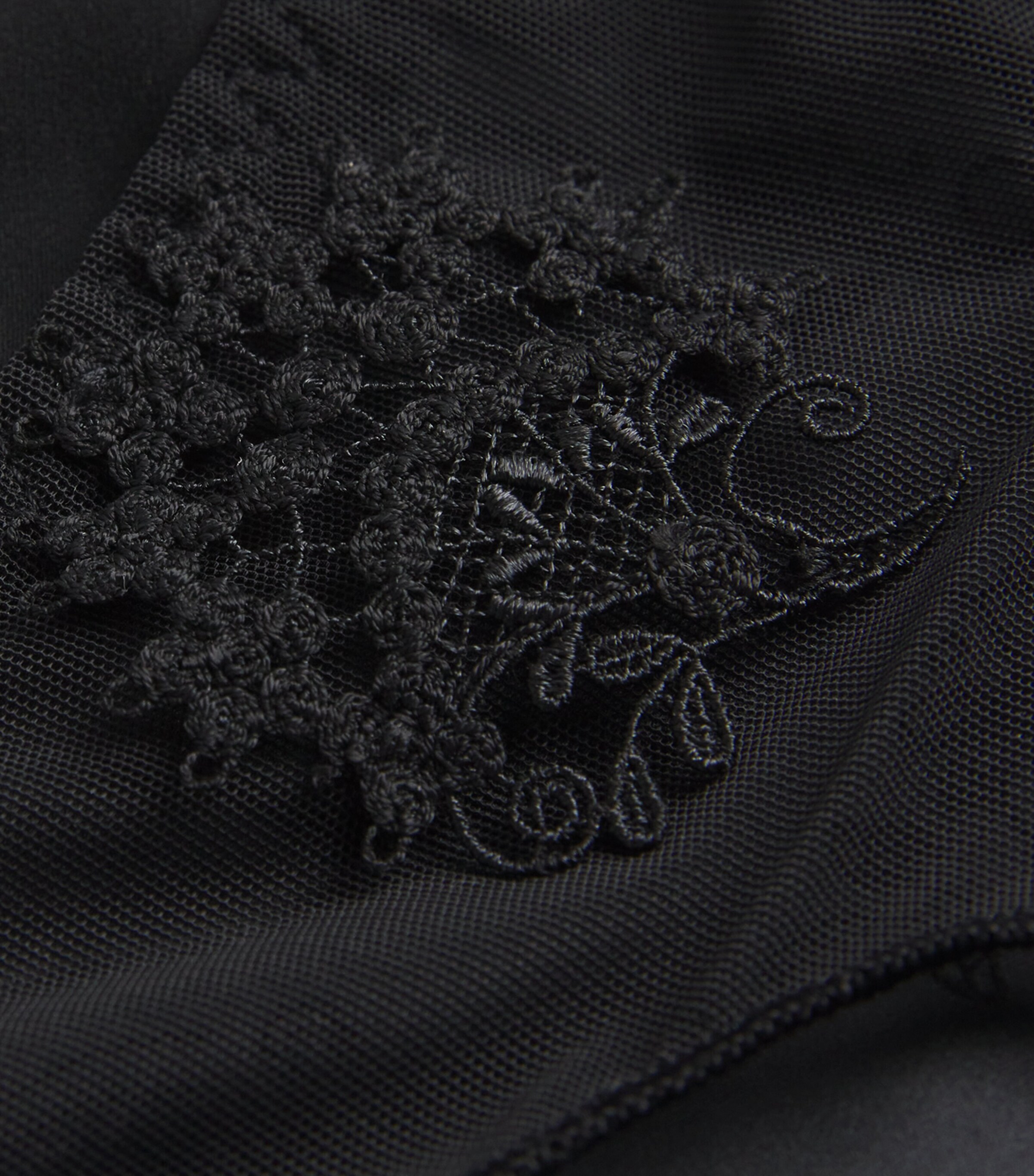 Lace Wish Tanga 015 NOIR Image 4