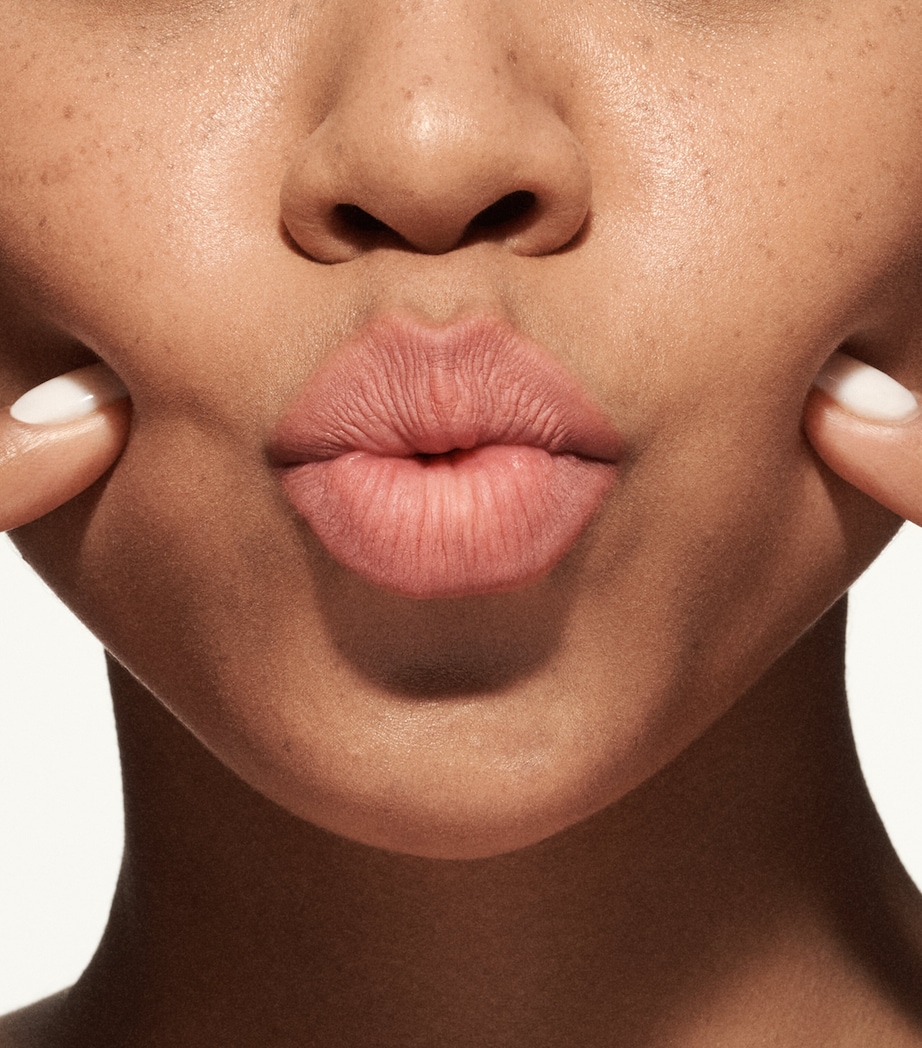 Poutder Lip Mousse PINKIE Image 2