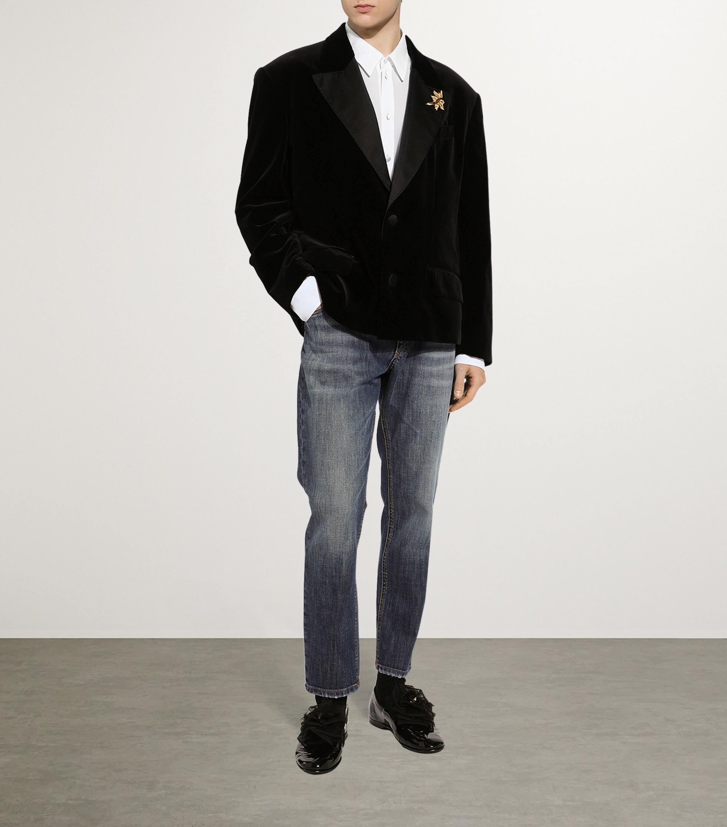 Dolce&Gabbana Mens Velvet Oversized Cropped Blazer Black Image 4
