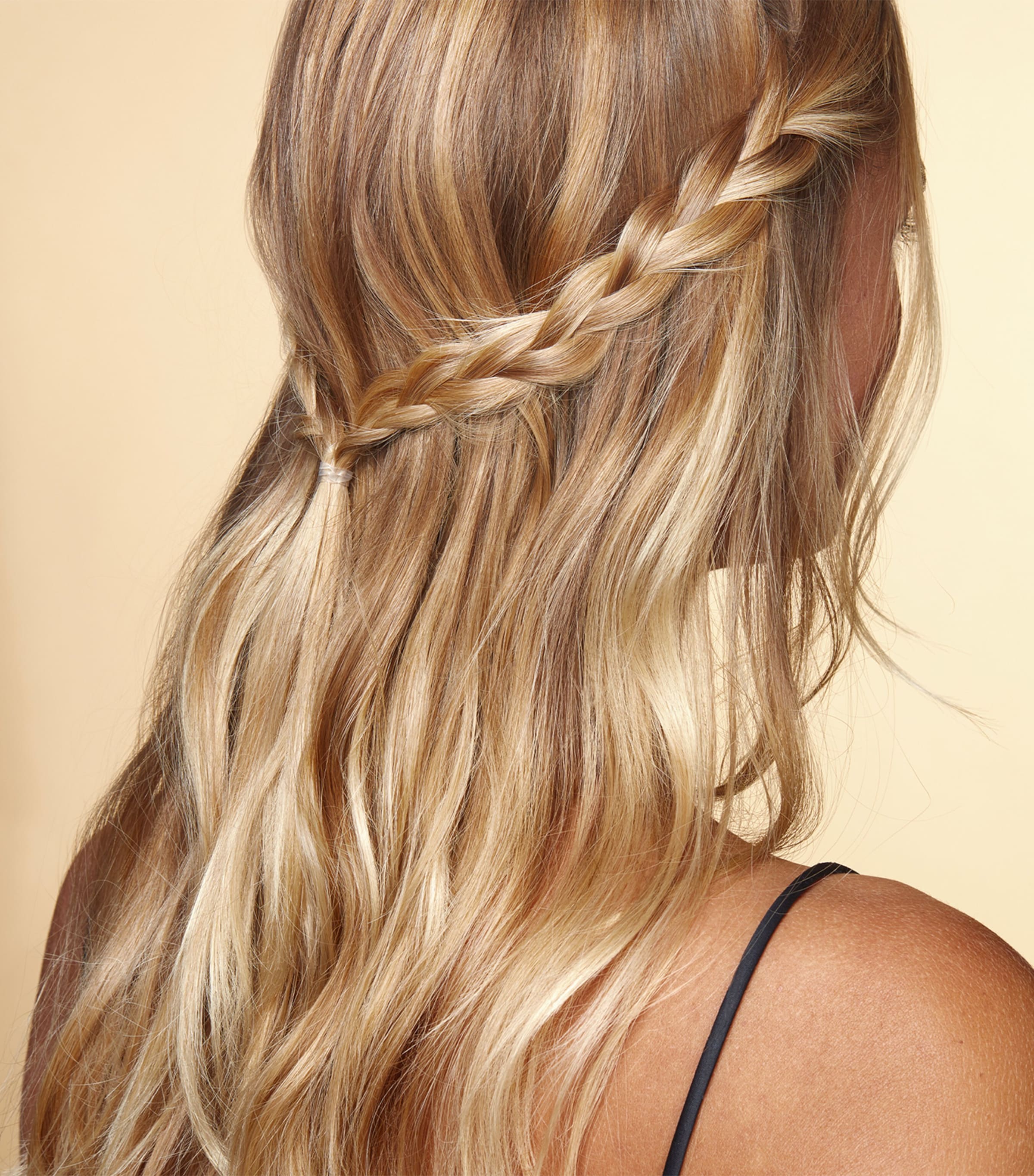 Revitalizing Volumizing Shampoo With Camellia Oil (500ml) NO COLOUR Image 4