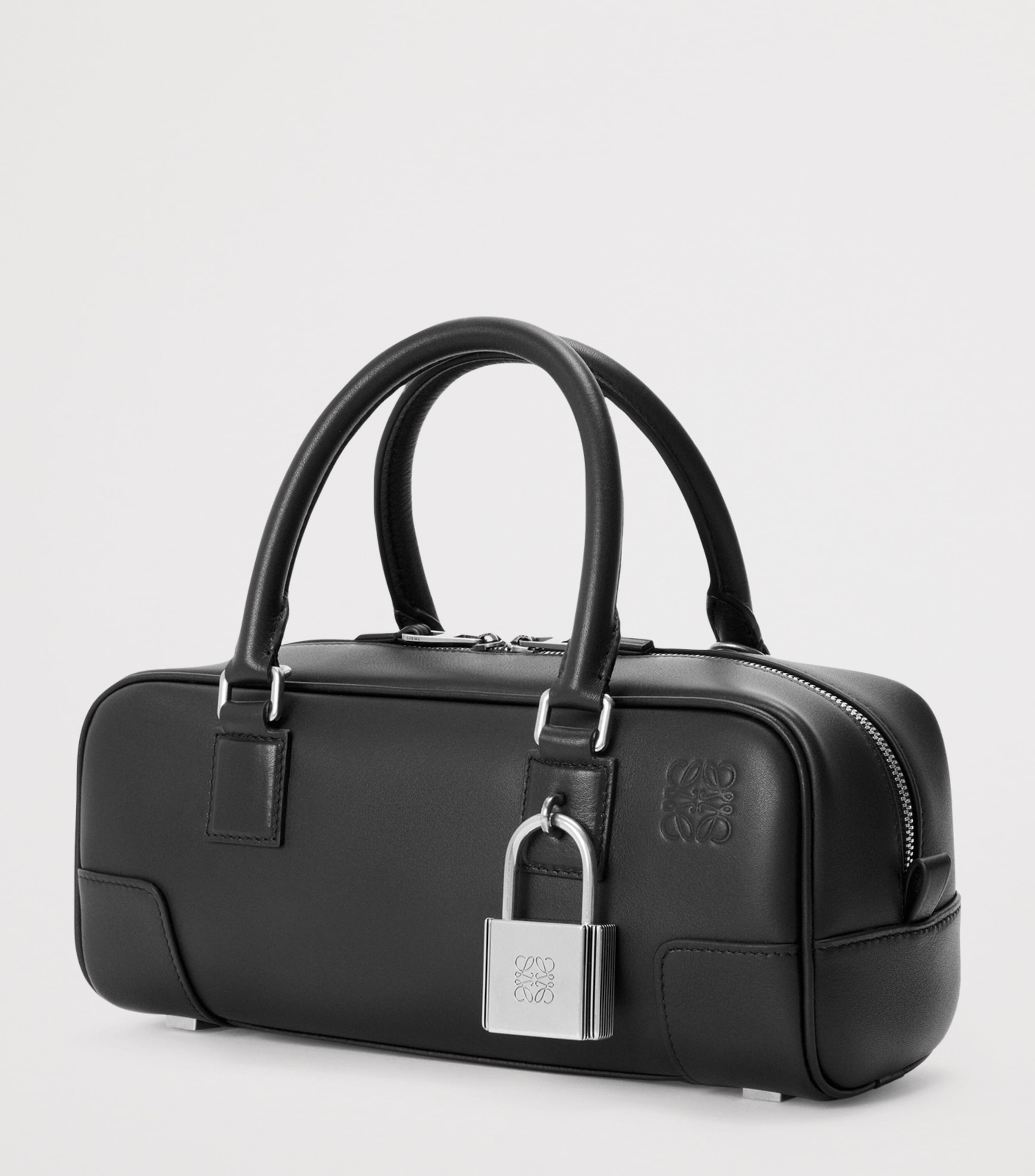 Loewe Amazona 23 leather toteバッグ Amazona 23 leather tote bag in black - Loewe | Mytheresa