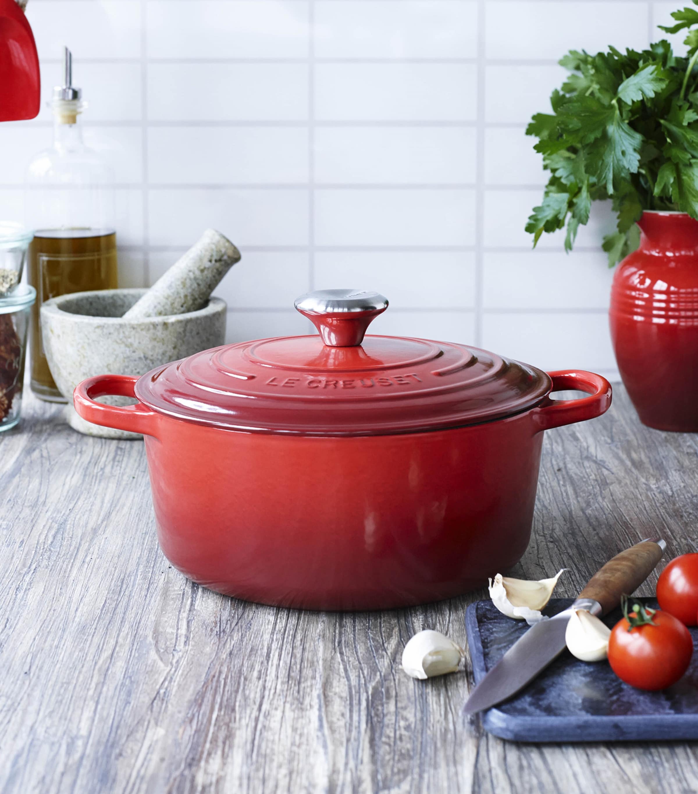 LE CREUSET - purin1 Amazon.com: Le Creuset Signature Flame Enameled Cast Iron 5