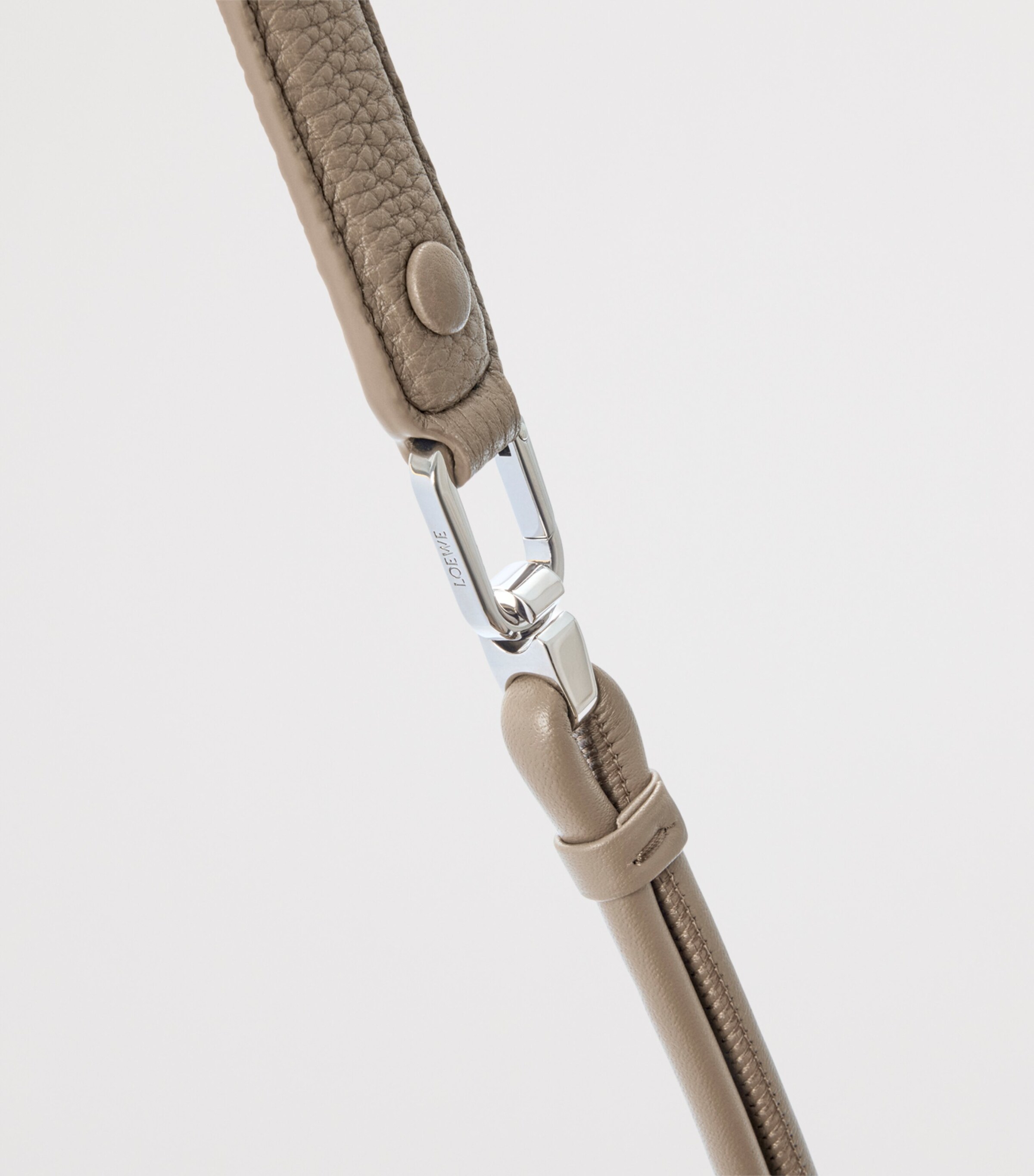LOEWE Small Grained Leather Madrid Shoulder Bag Clay Image 15