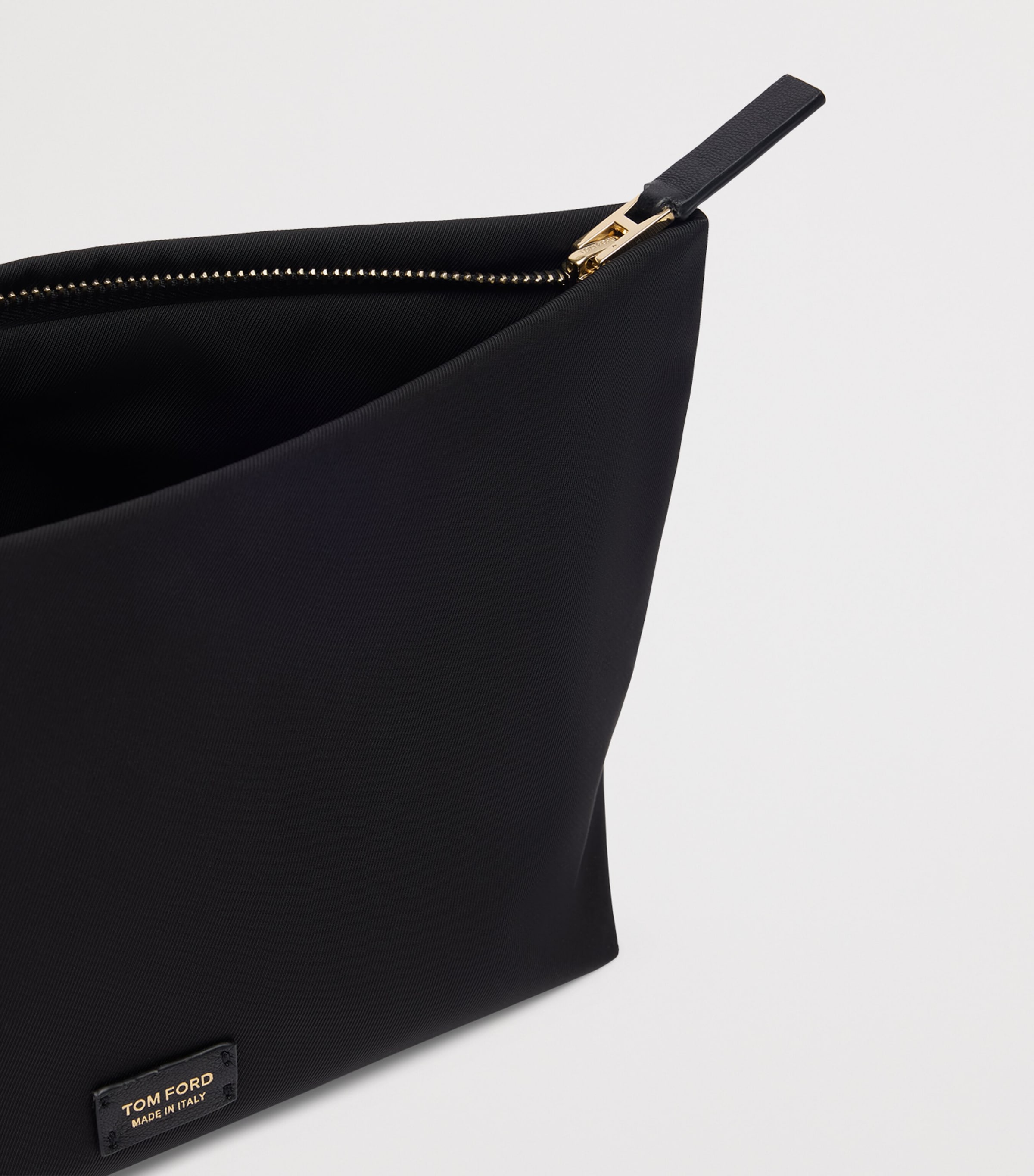 TOM FORD Medium Logo Pouch Naa Image 4