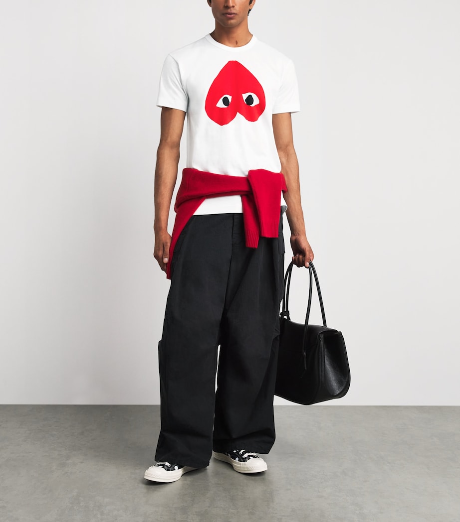 Comme Des Garçons Mens Cotton Upside Down Heart T-Shirt White/red Image 2