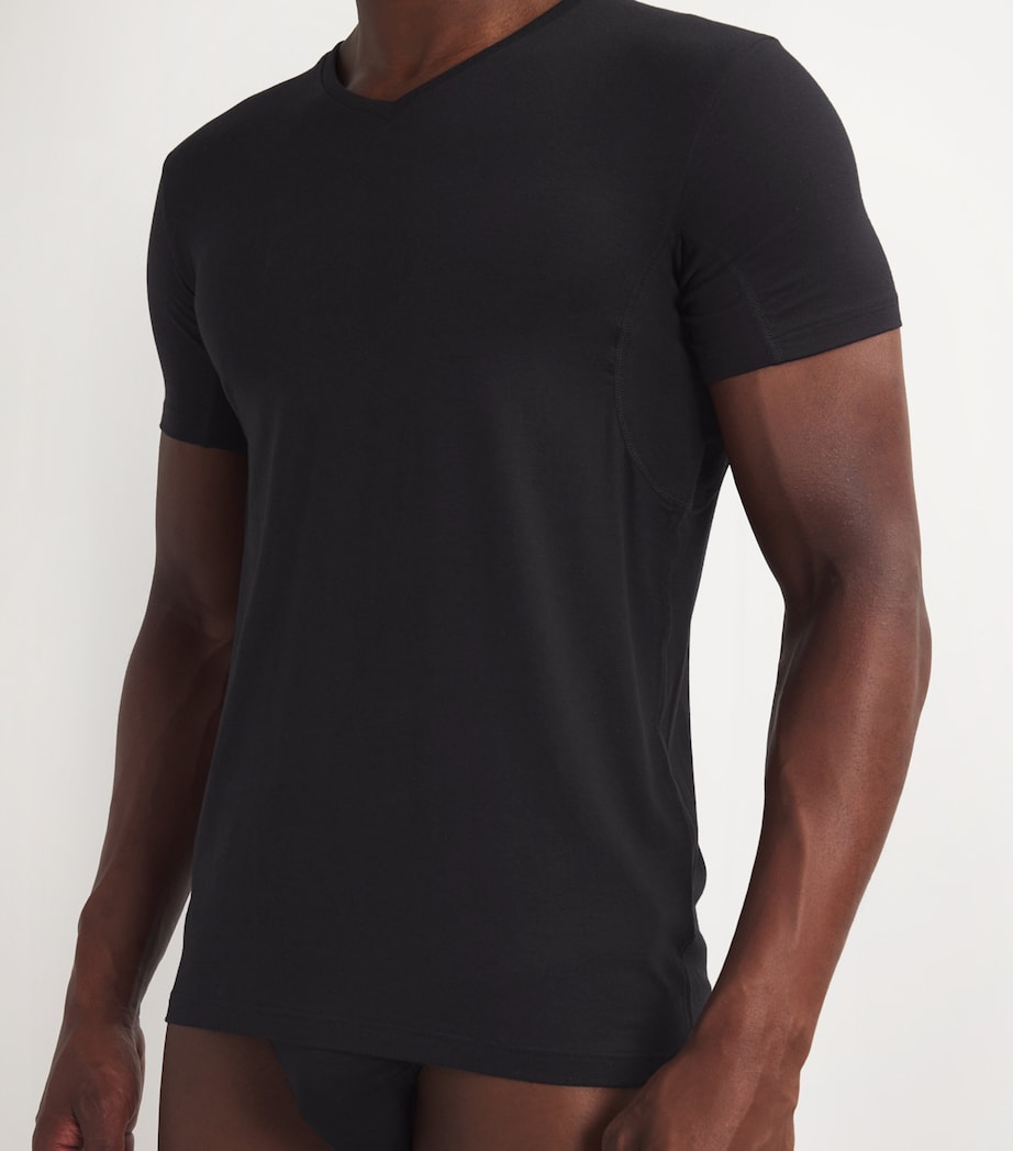 Cotton-Blend Daily Climate Control T-Shirt 3000/BLACK Image 5