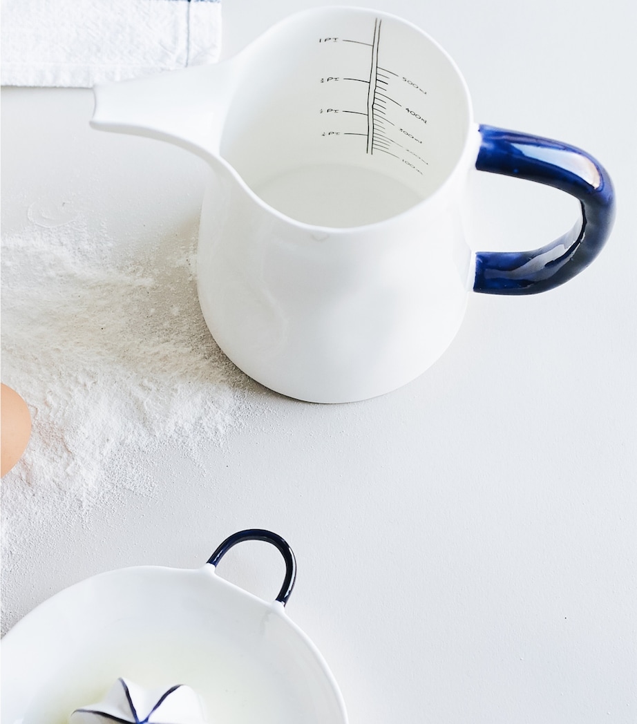 Cobalt Measuring Jug (500ml) COBALT Image 2