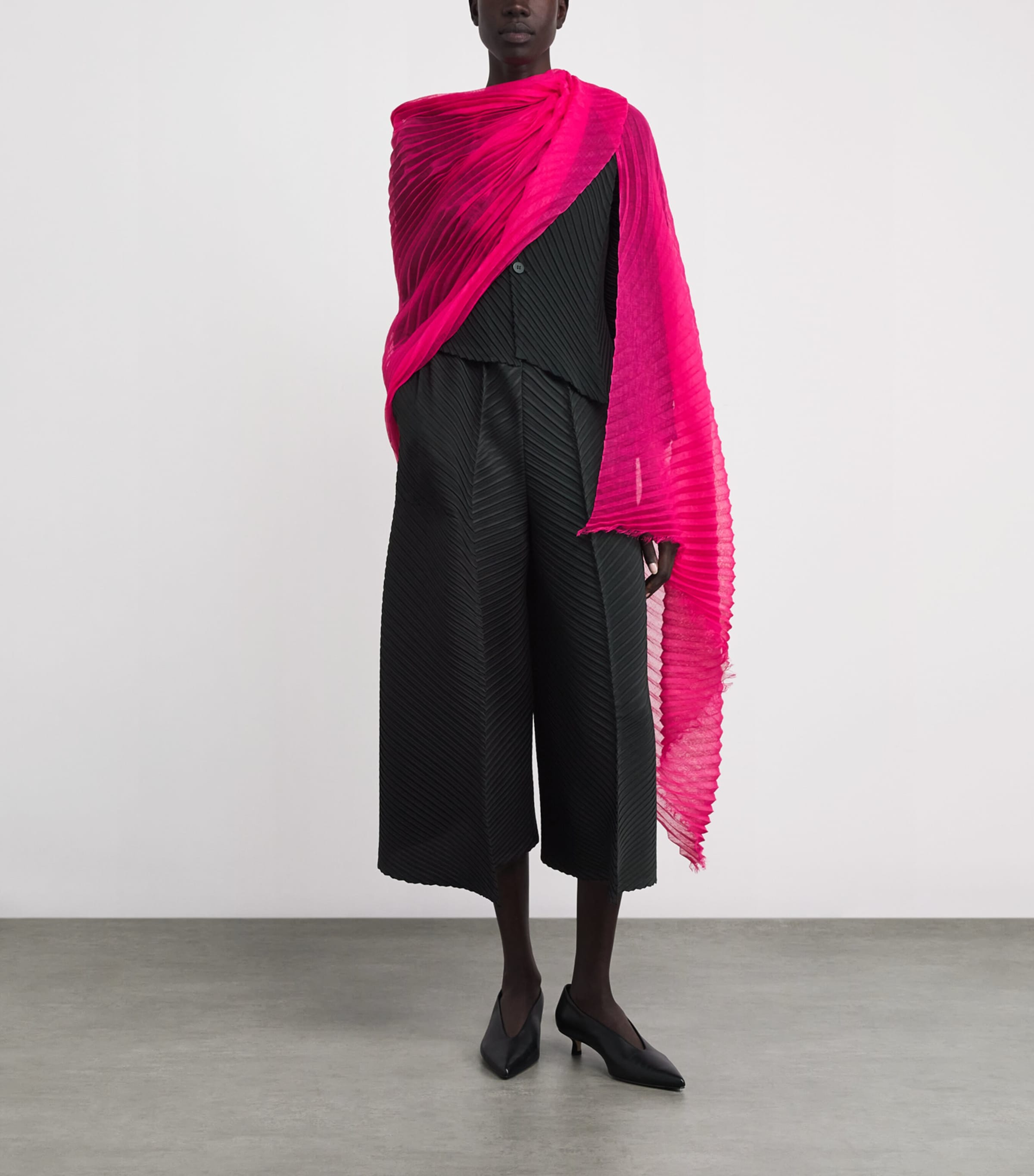 Issey Miyake Womens Plaster Pleats Cropped Trousers Black Image 2