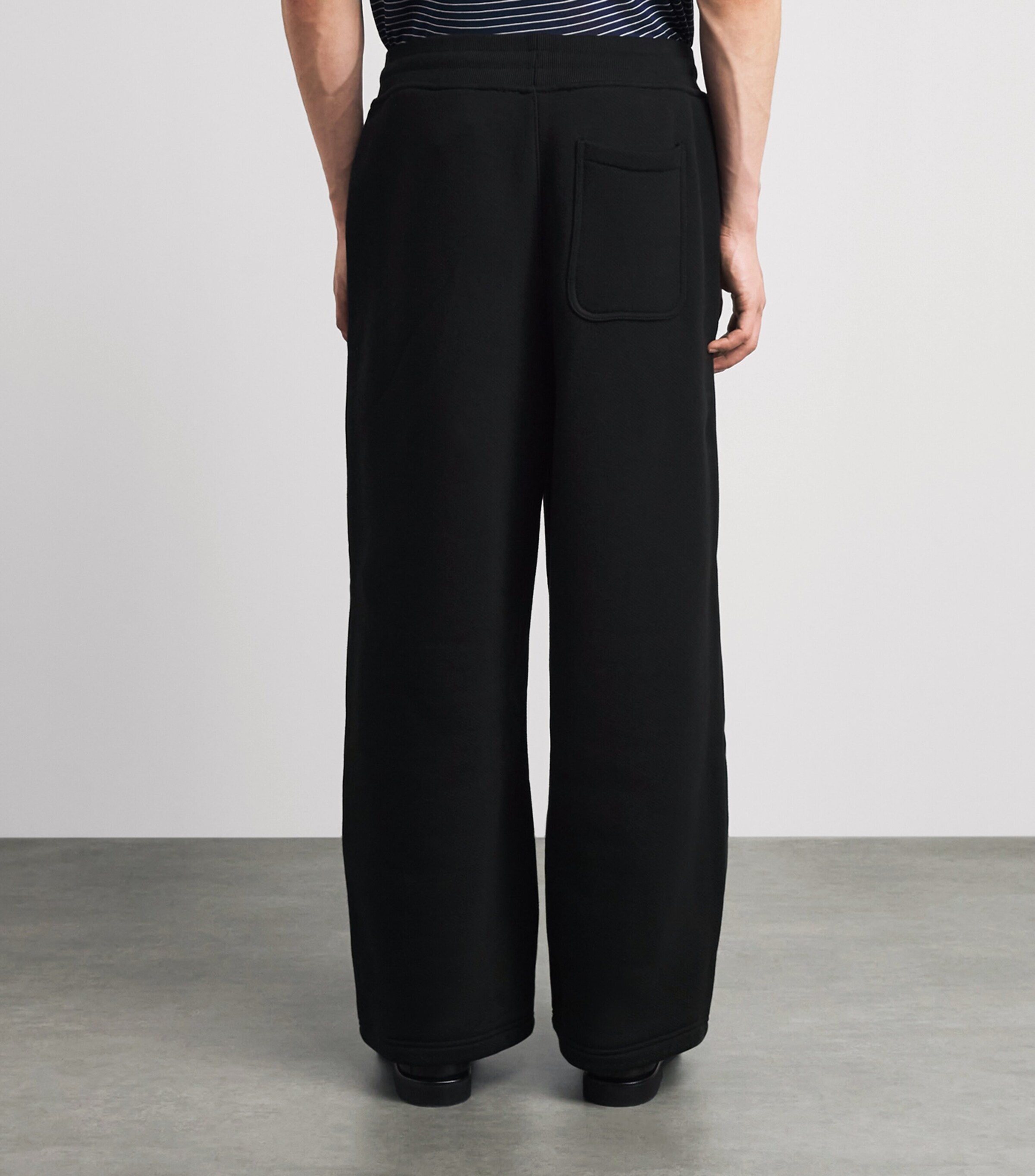 about:blank Mens Cotton Logo Pleated Sweatpants Black/ecru Image 5