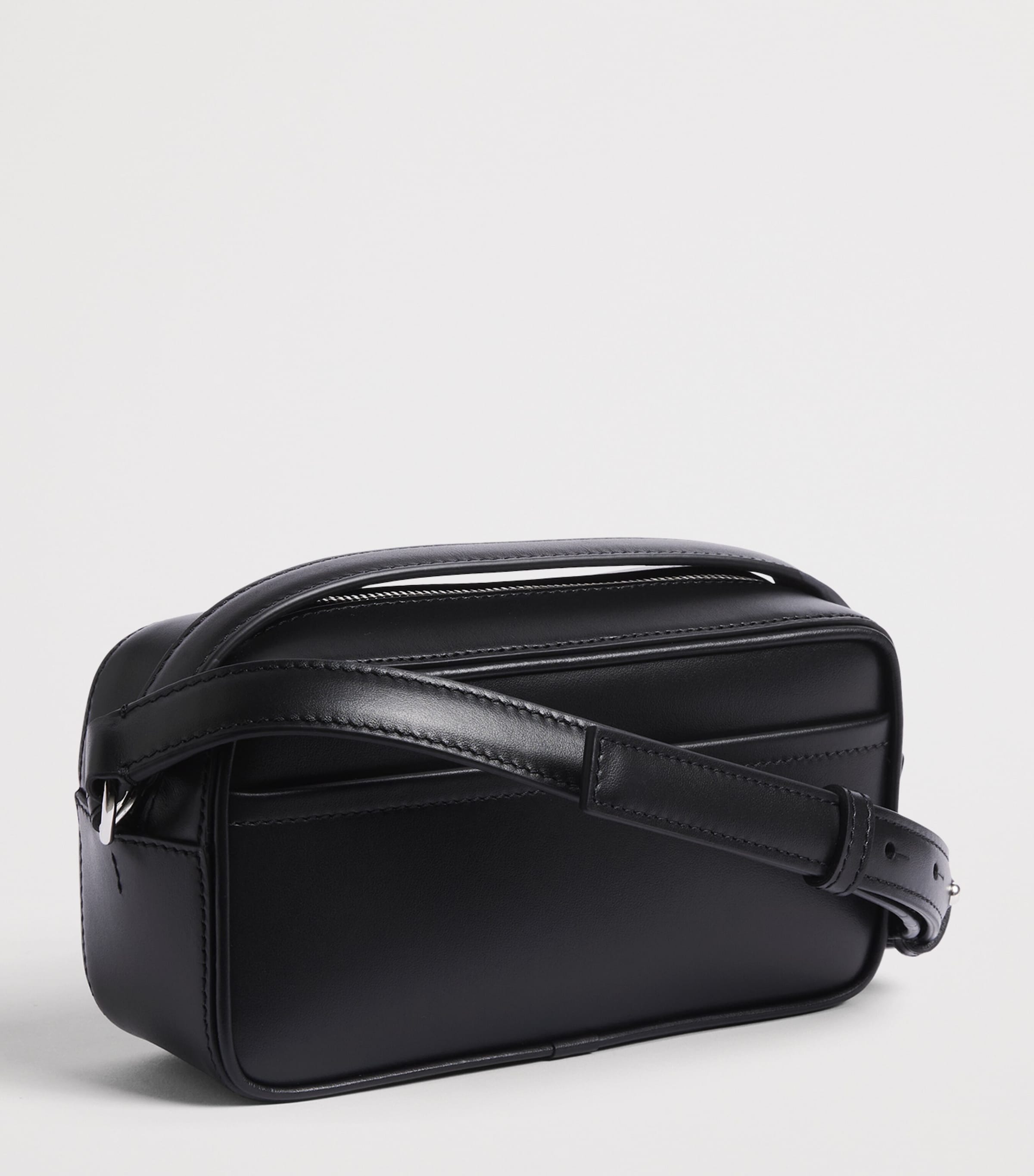 Jacquemus Leather Le Baneto Shoulder Bag Black Image 3