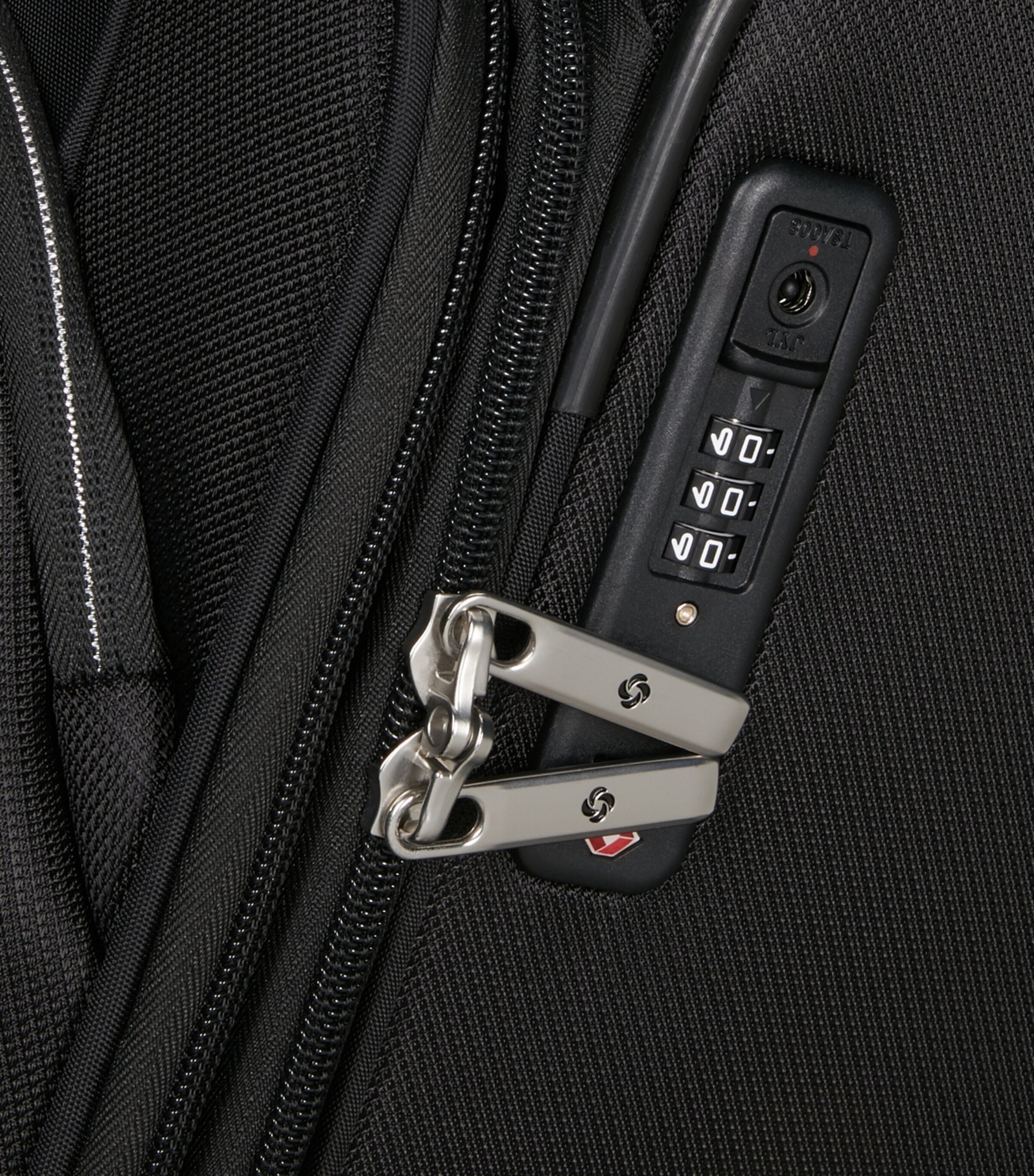 Expandable Re-Lite Spinner Suitcase (67cm) BLACK 1041 Image 13