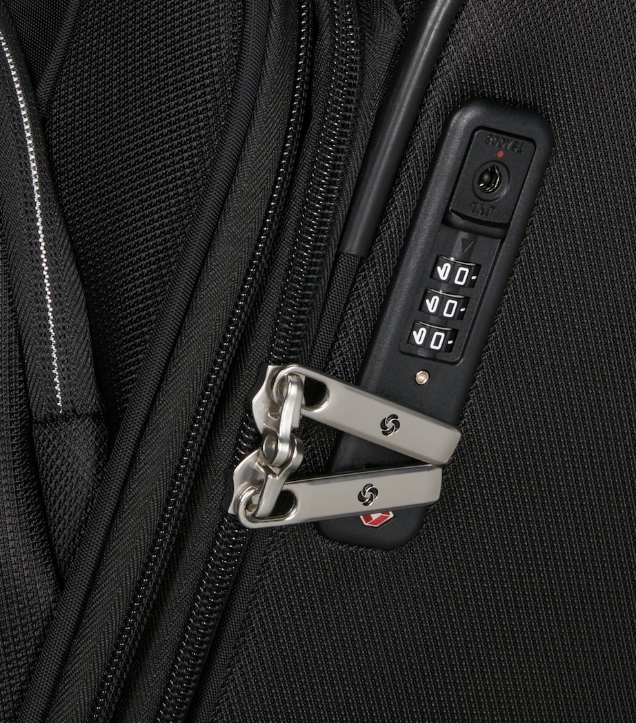 Expandable Re-Lite Spinner Suitcase (67cm) BLACK 1041 Image 13