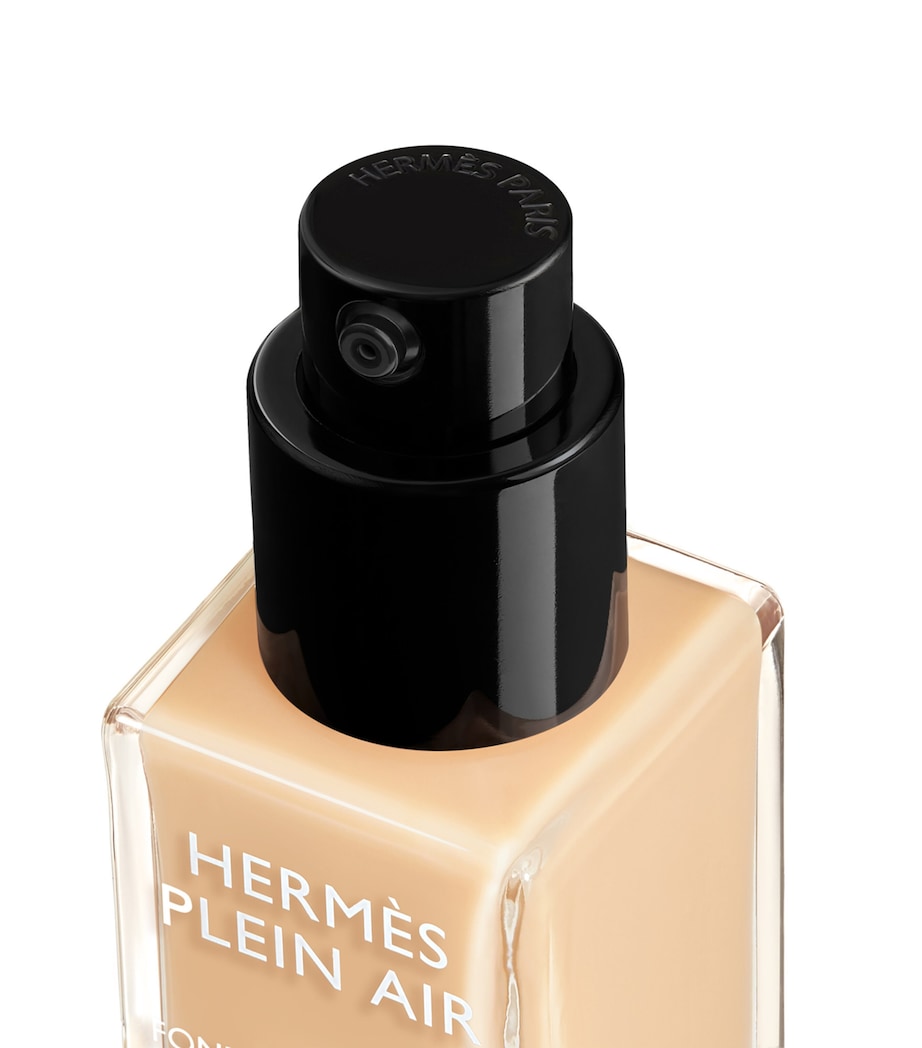 Plein Air Luminous Matte Skincare Foundation BLE Image 4