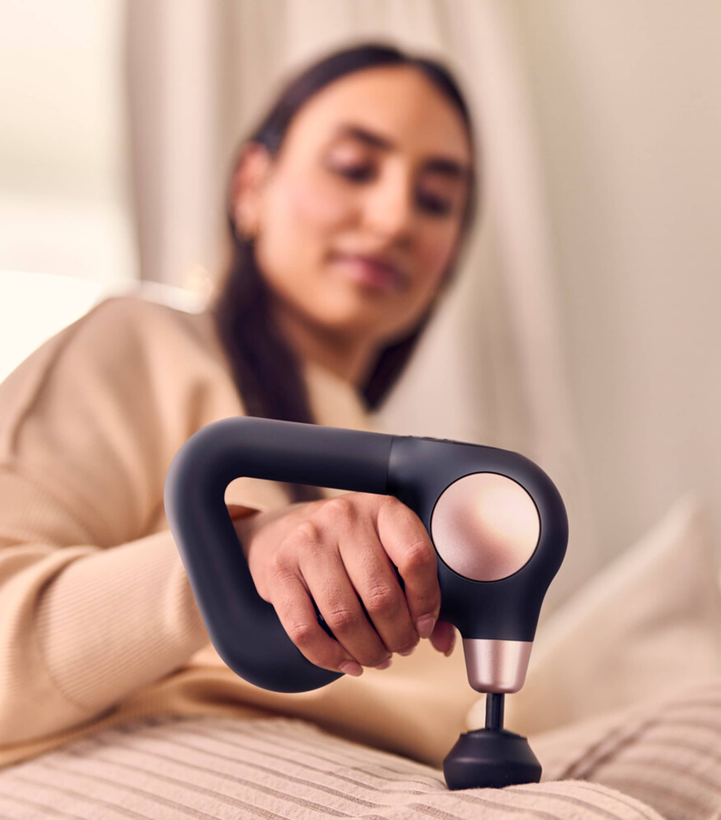 Theragun Sense 2 BLACK/ROSE GOLD Image 4