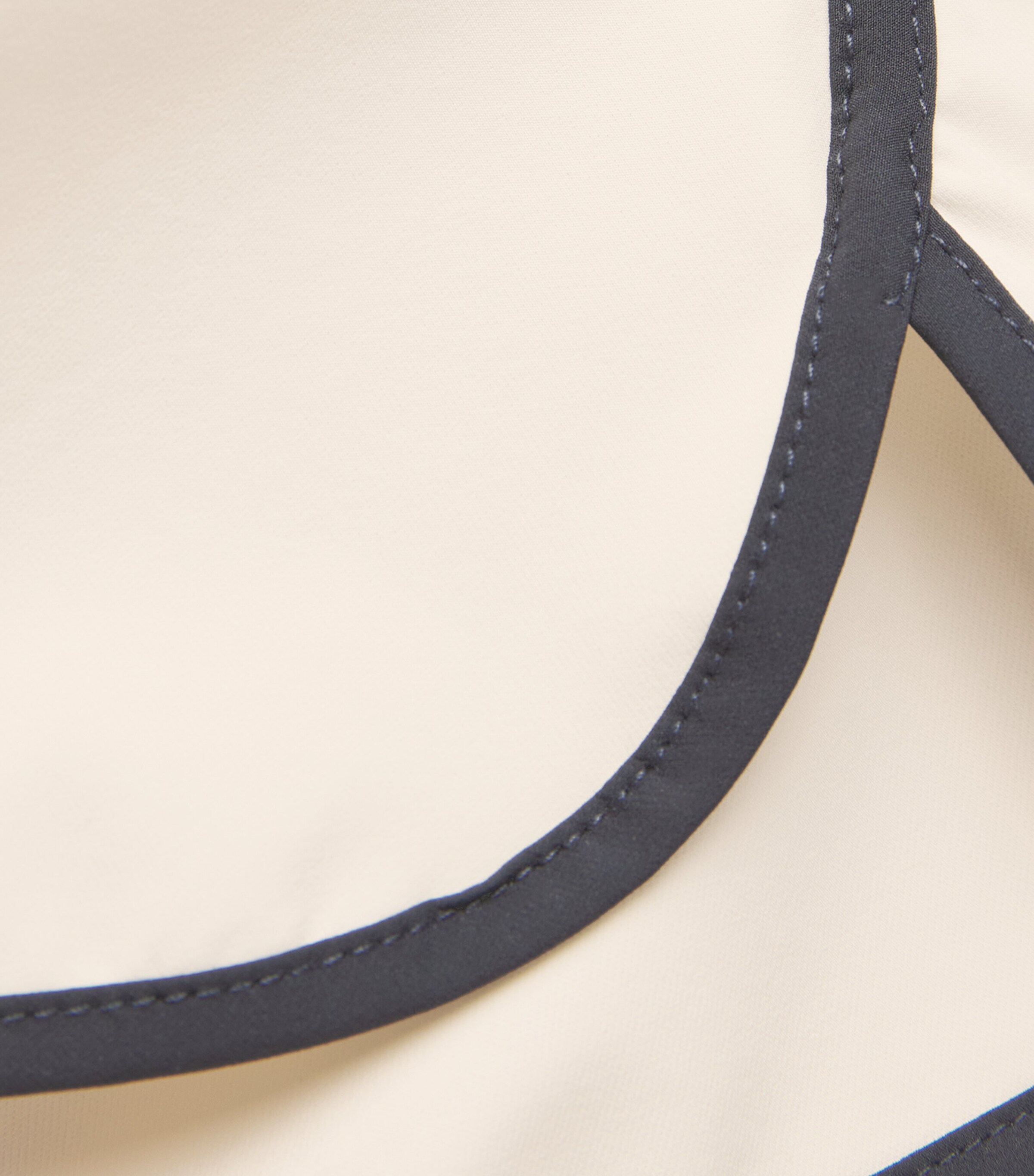 Stretch-Nylon Running Shorts SABBIA Image 5