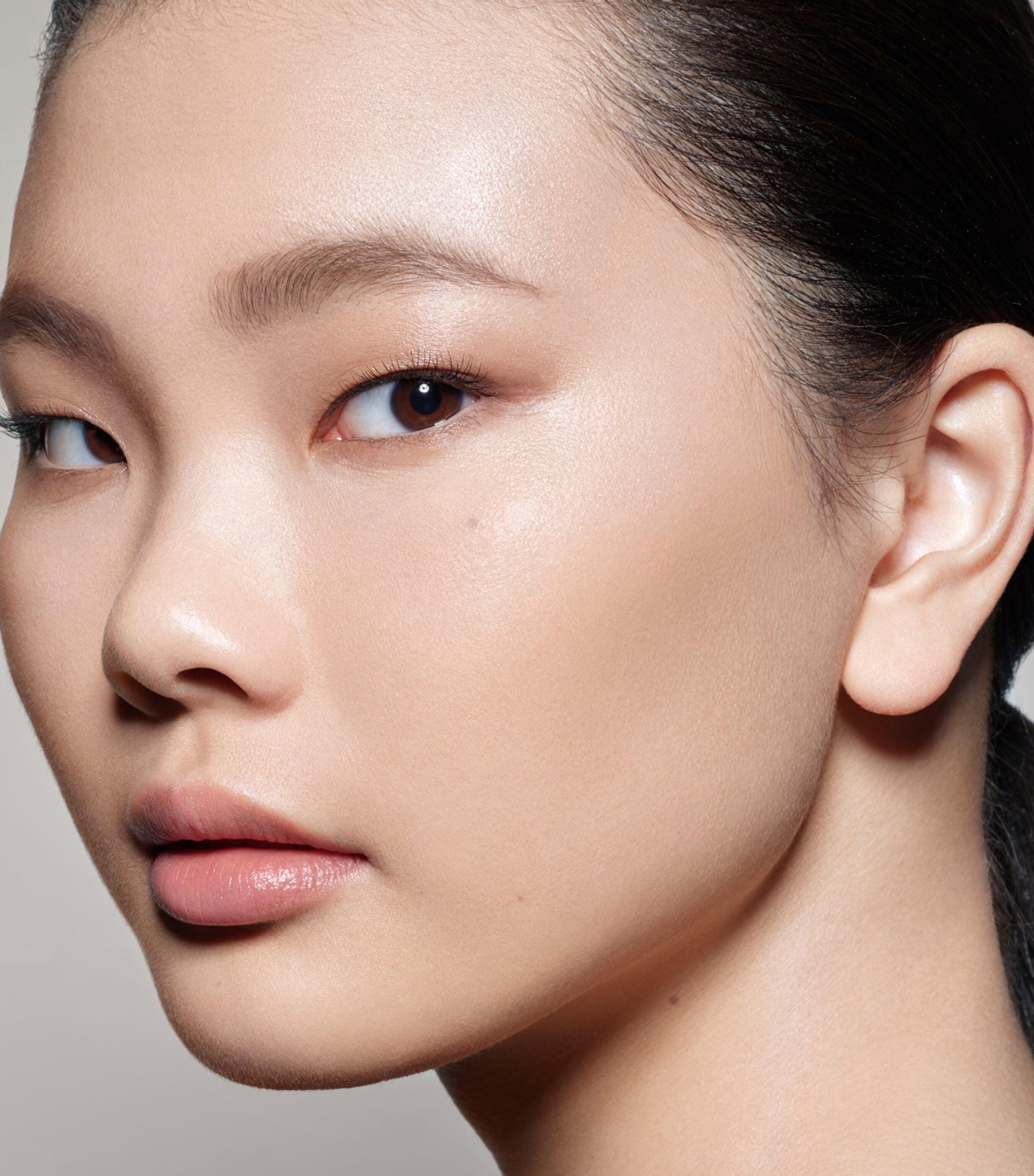 Skin Fetish: Sublime Perfection Foundation LIGHT 4 Image 3