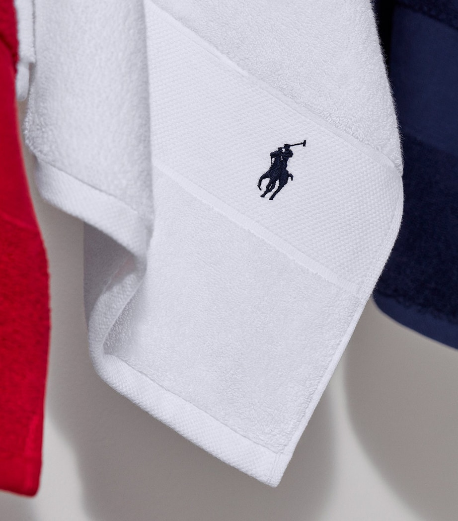 Polo Player Bath Towel (70cm x 140cm) WHITE Image 3