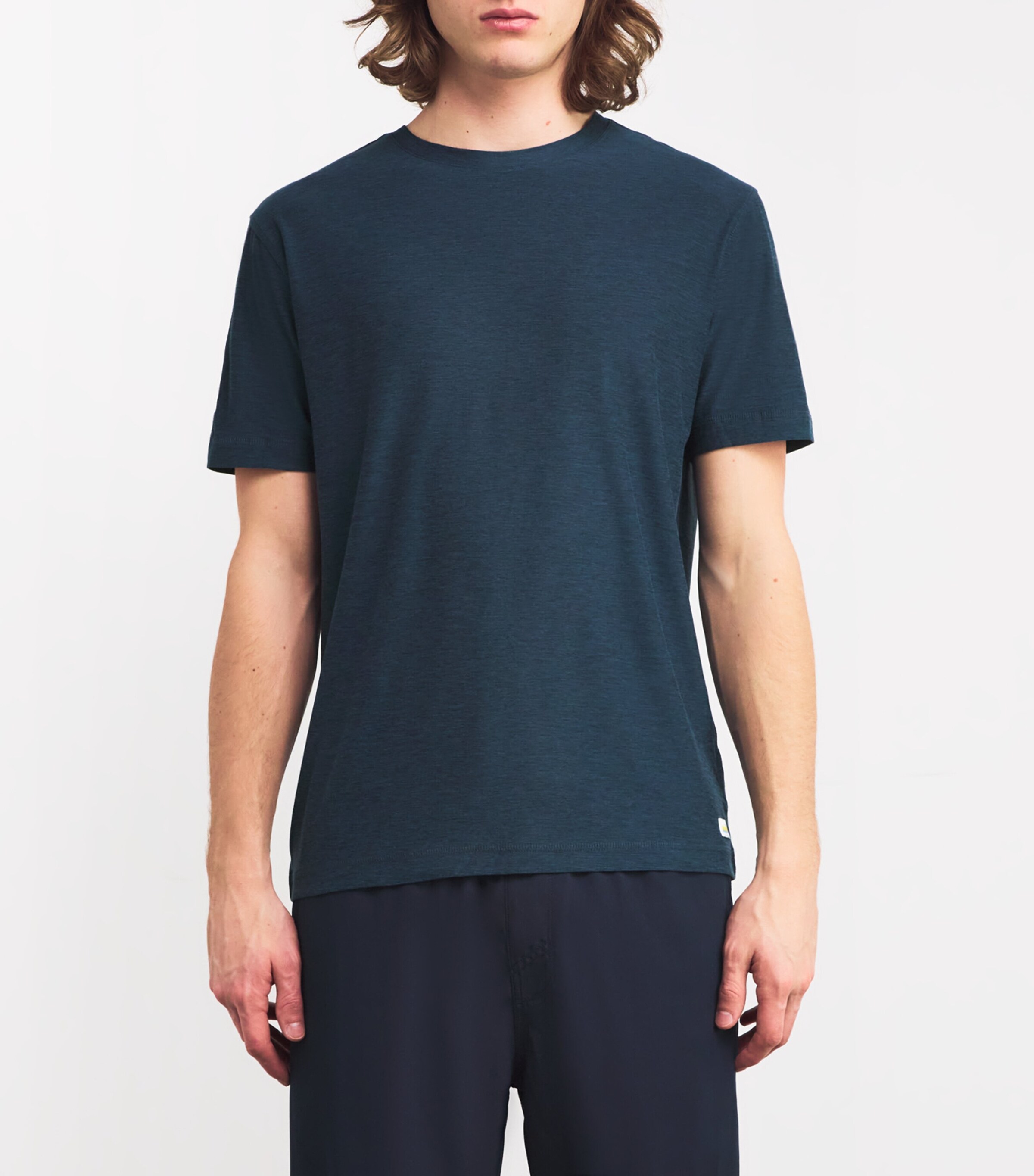 VUORI Mens Strato Tech T-Shirt Navy Heather Hnv Image 3