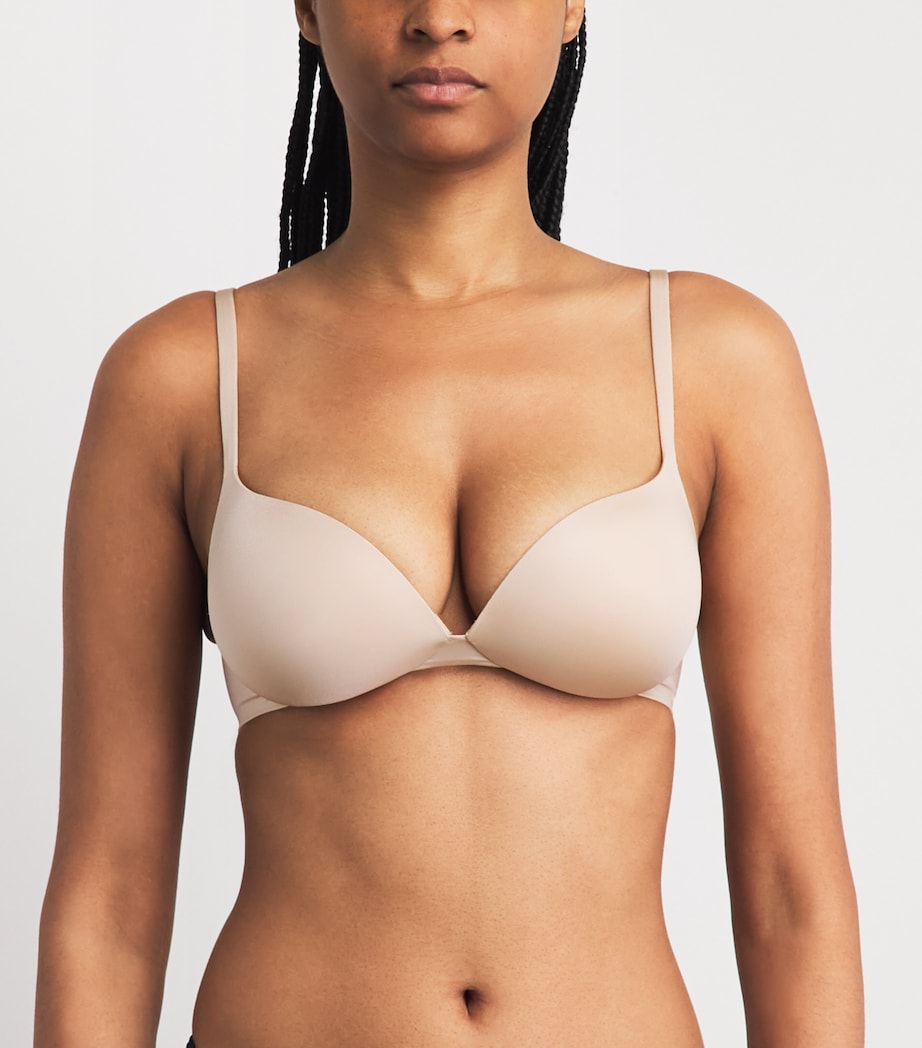 Skims Womens Ultimate Nipple Wireless Push-Up Bra Sand Image 2