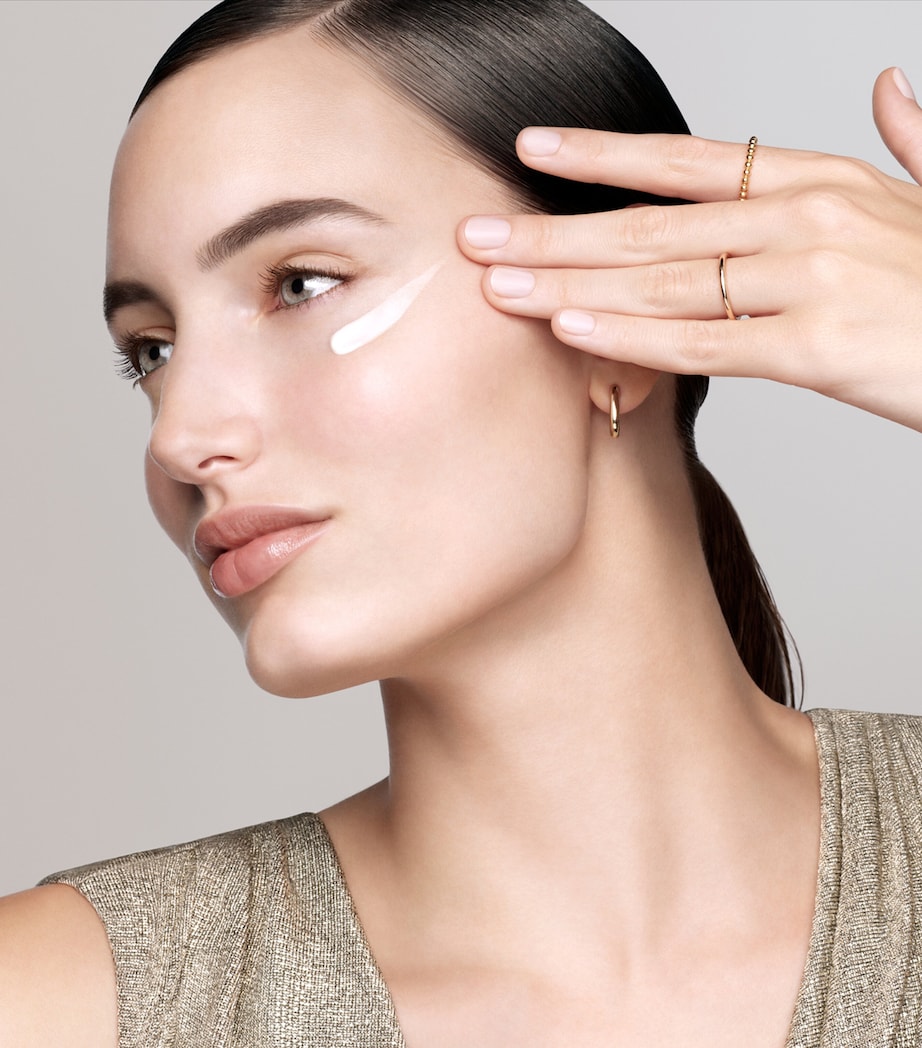 Golden Lift Eye Cream (15ml) NO COLOUR Image 4