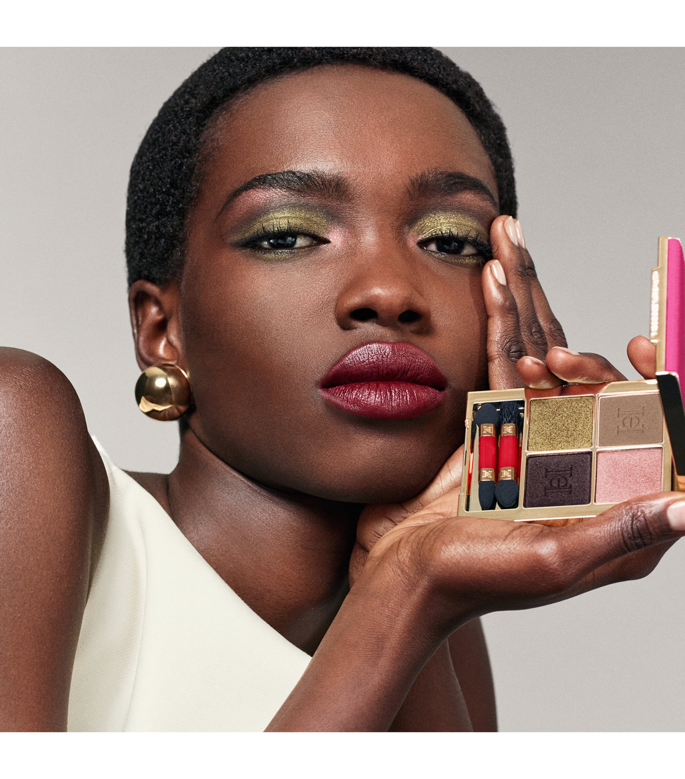 Carolina Herrera Eyeconica Quad Eyeshadow Palette Dare Me Green Image 3