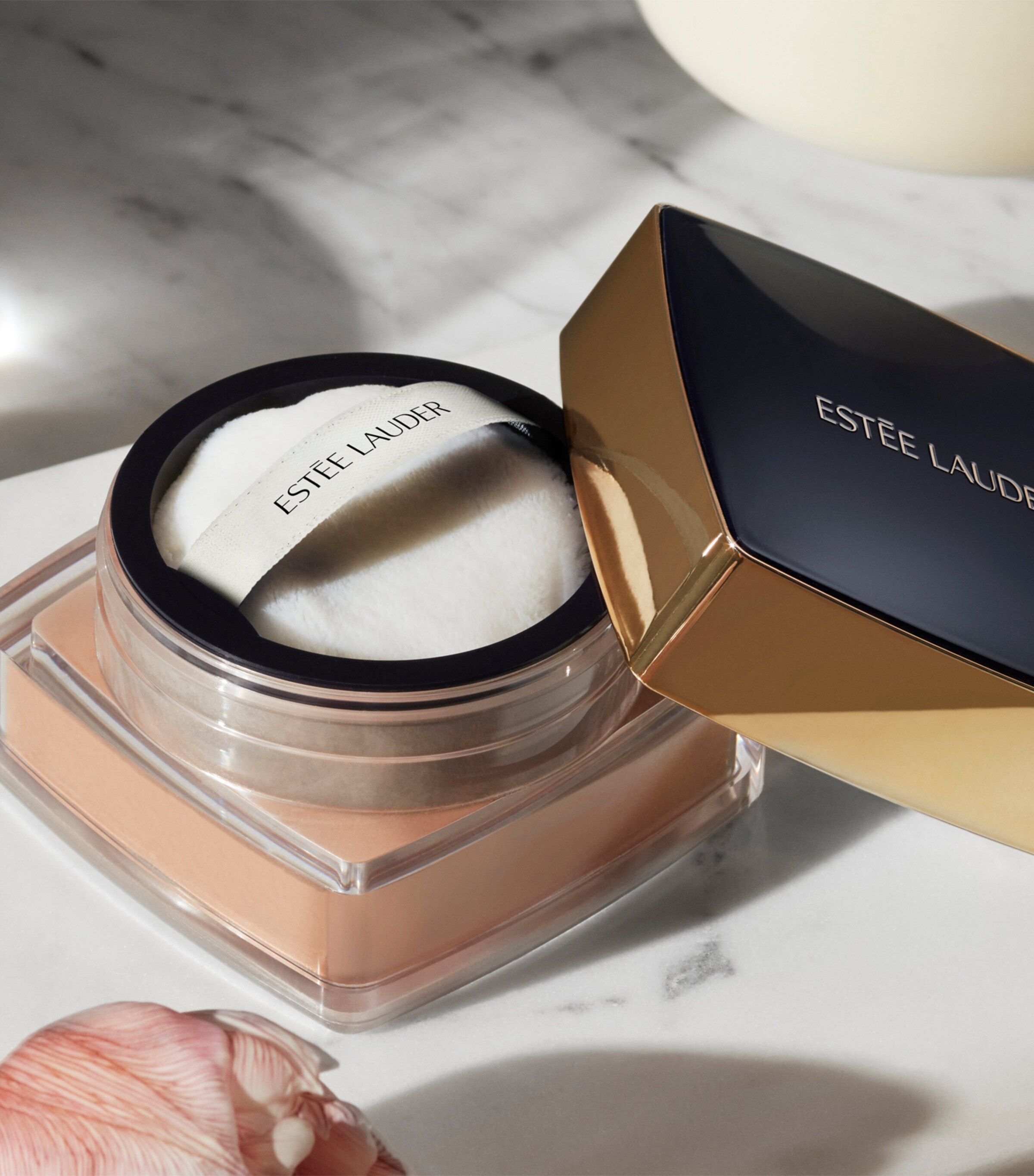 Estée Lauder Double Wear Sheer Flattery Loose Powder | Make-up | Face | Powders | Designers | Estée Lauder Estée Lauder Double Wear Sheer Flattery Loose Powder | Make-up | Face | Powders | Designers | Estée Lauder