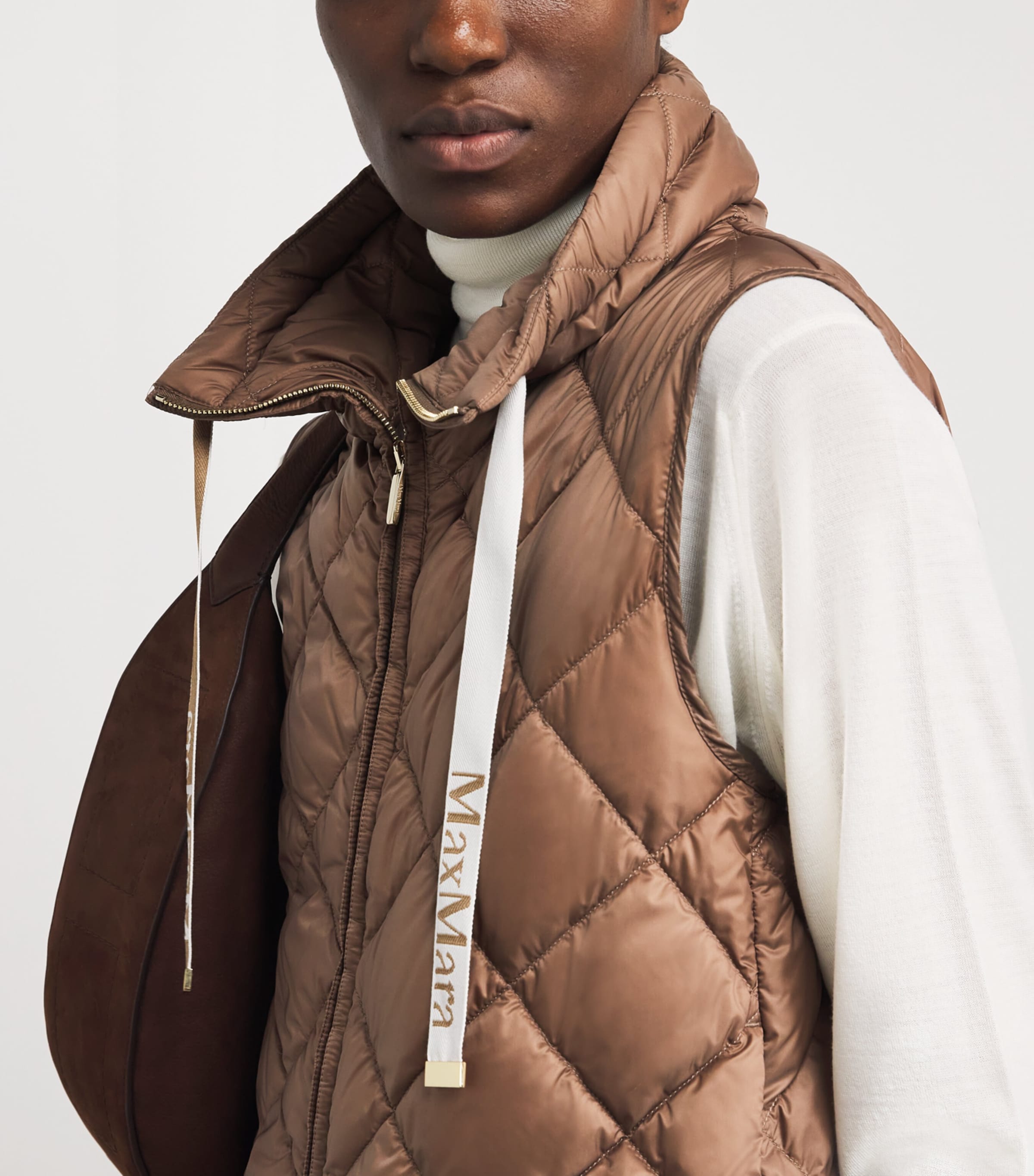 Emma　argue COCOON COAT  PADDING VEST Max Mara Brown The Cube Down-Padded Gilet | Harrods UK