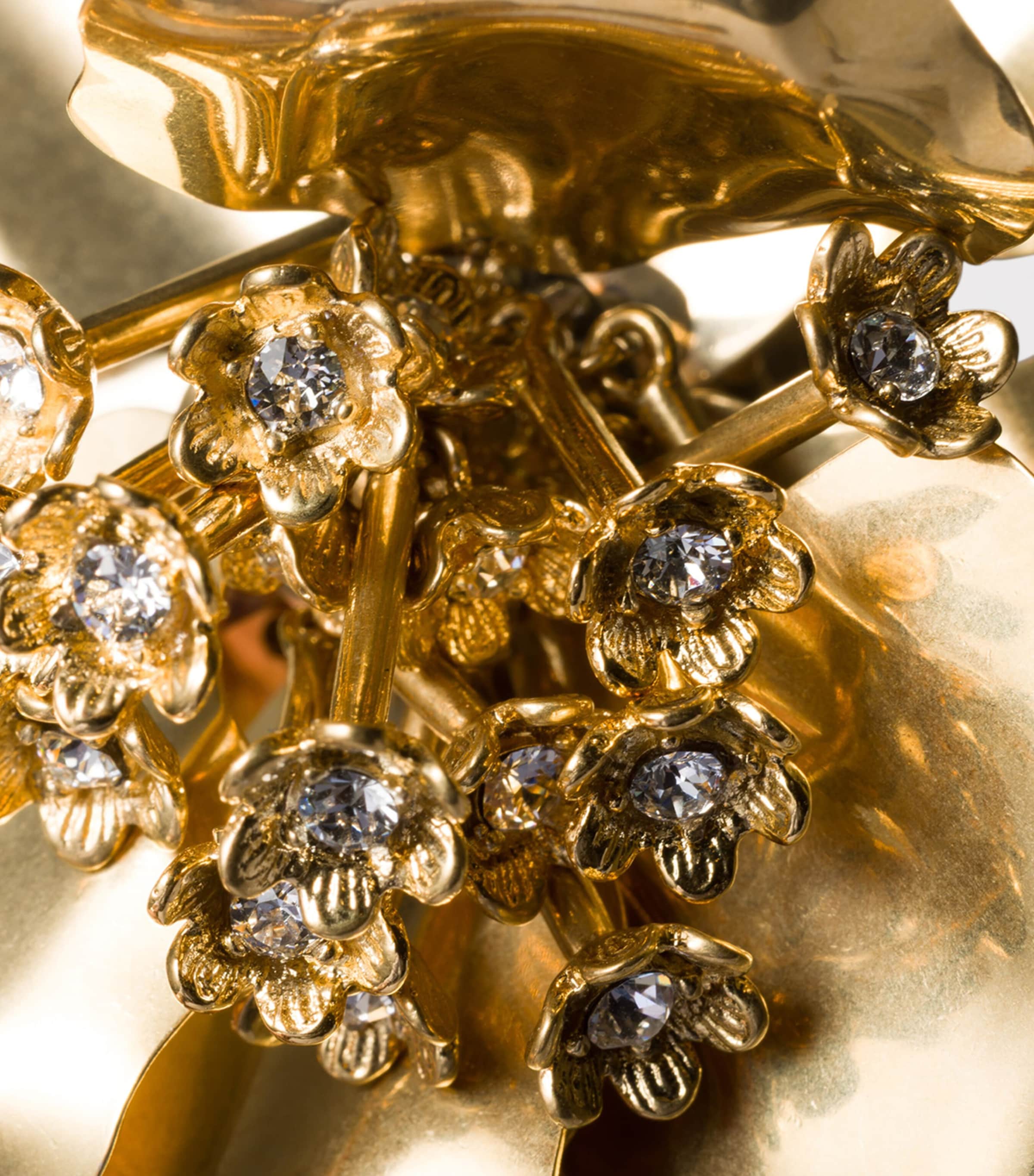 Floral Bouquet Brooch F0NXA Image 3