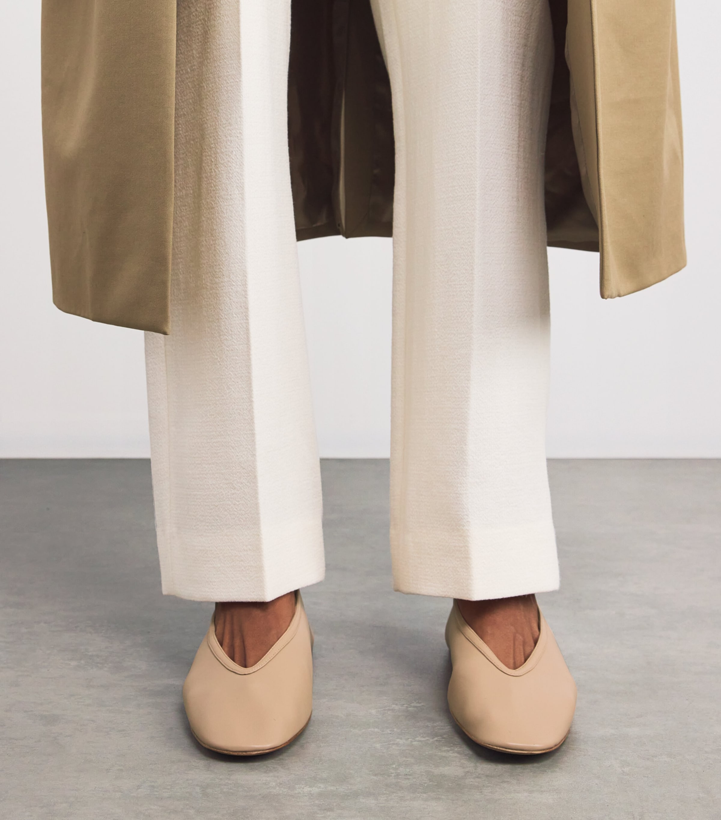 Leather Luna Ballet Flats BEIGE Image 2