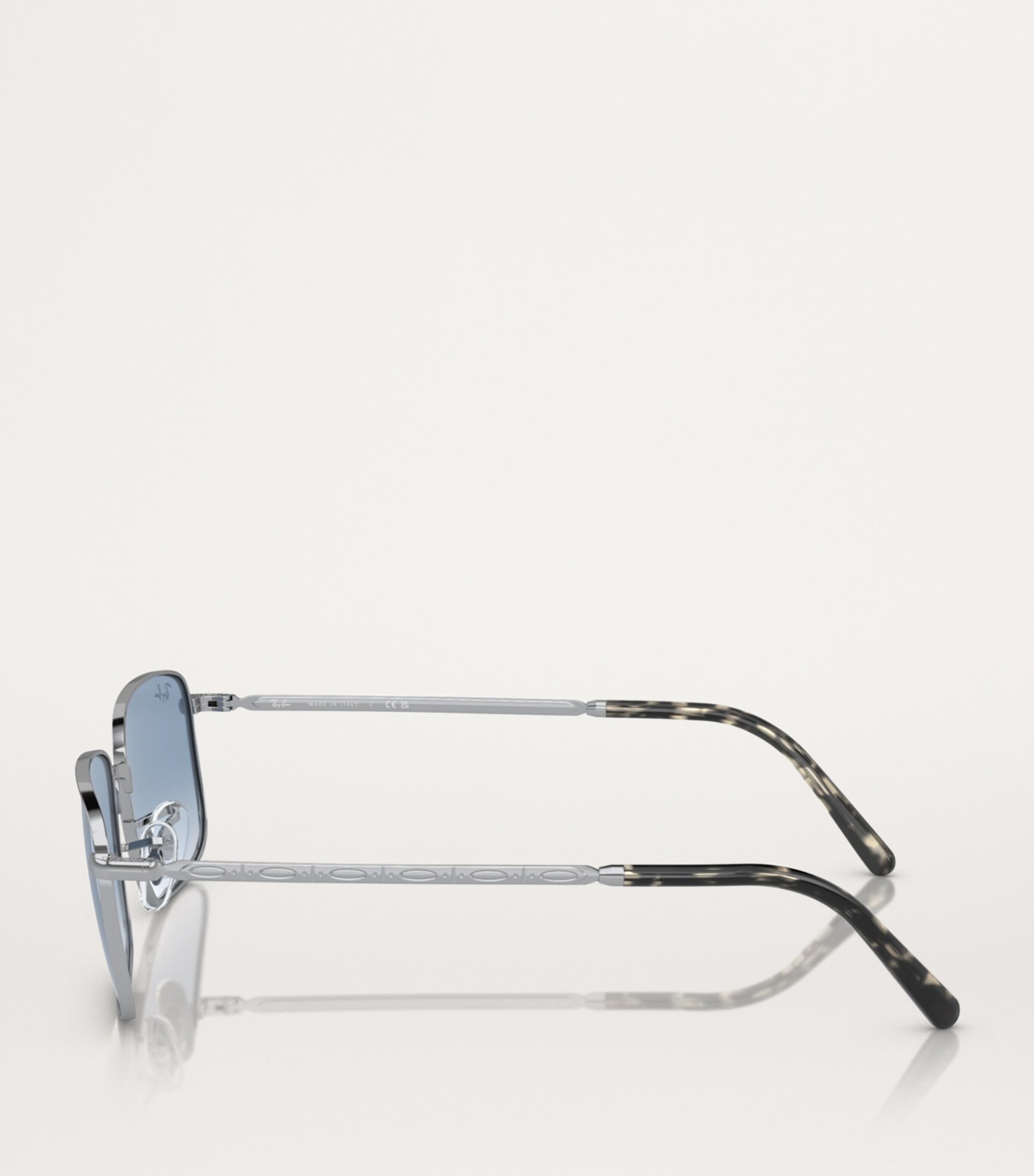 Ray-Ban Metal 0RB3717 Sunglasses Image 3
