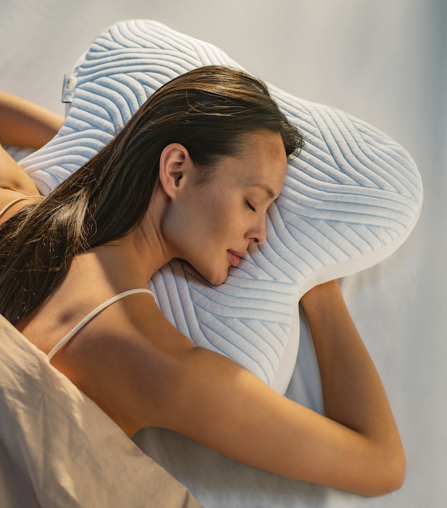 Ombracio Smartcool Pillow (50cm x 60cm) WHITE Image 6