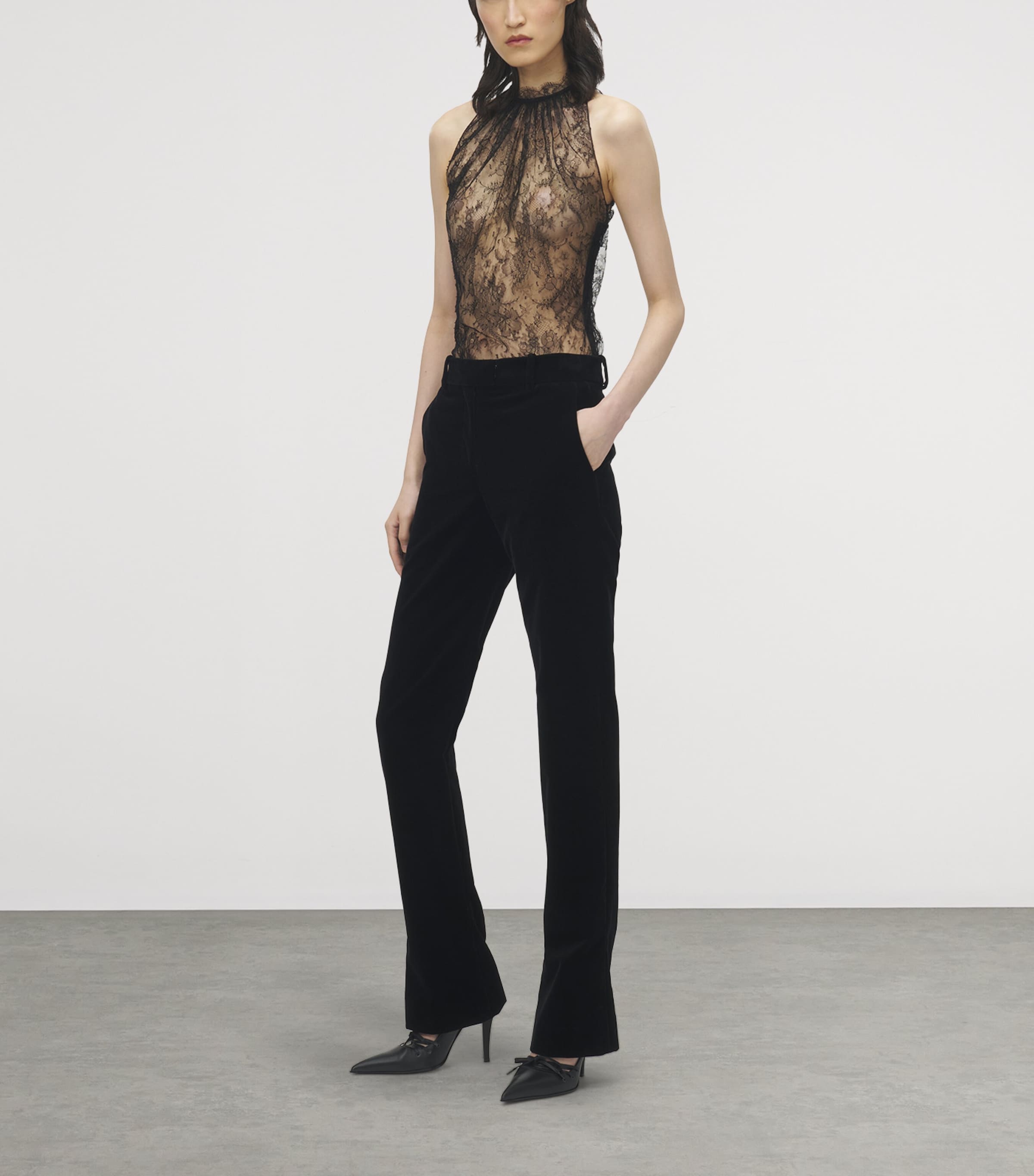 Lace Sleeveless Top 1000 Image 3