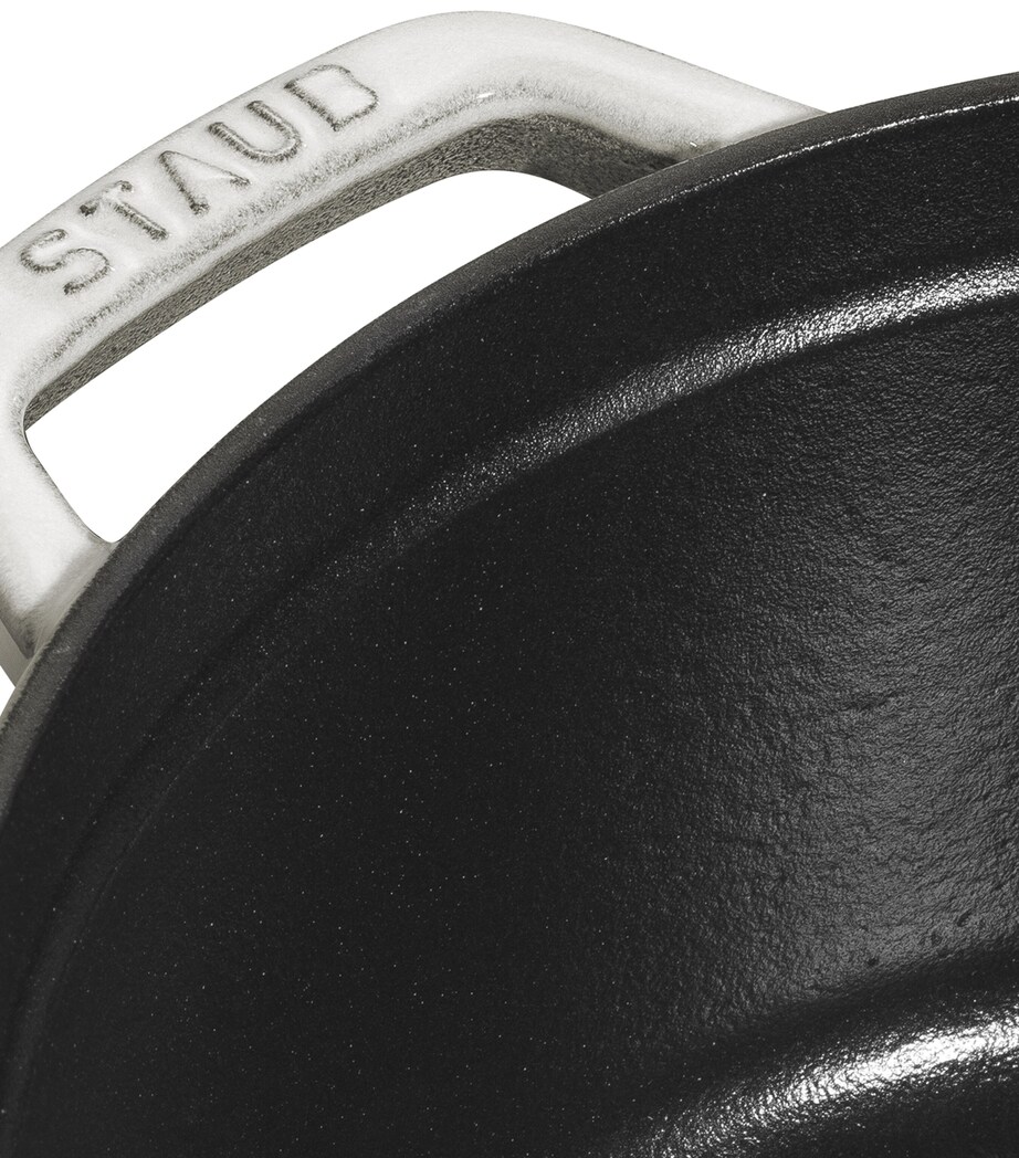 Staub Round Cocotte (20cm) White Truffle Image 6